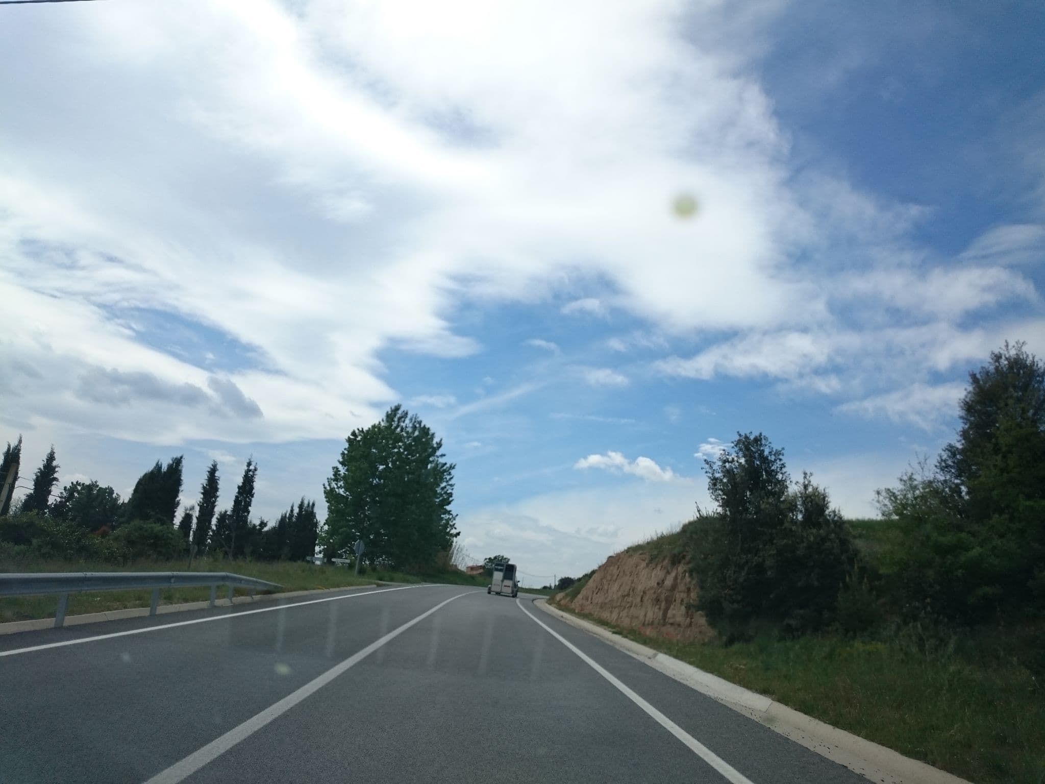 Street view near Casa rural cal Cisteller, Gironella — © yopaseopor (CC BY-SA · Mapillary)