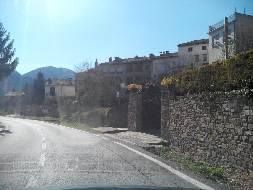 Street view near Pirineu Turístic, Berga — © janes (CC BY-SA · Mapillary)