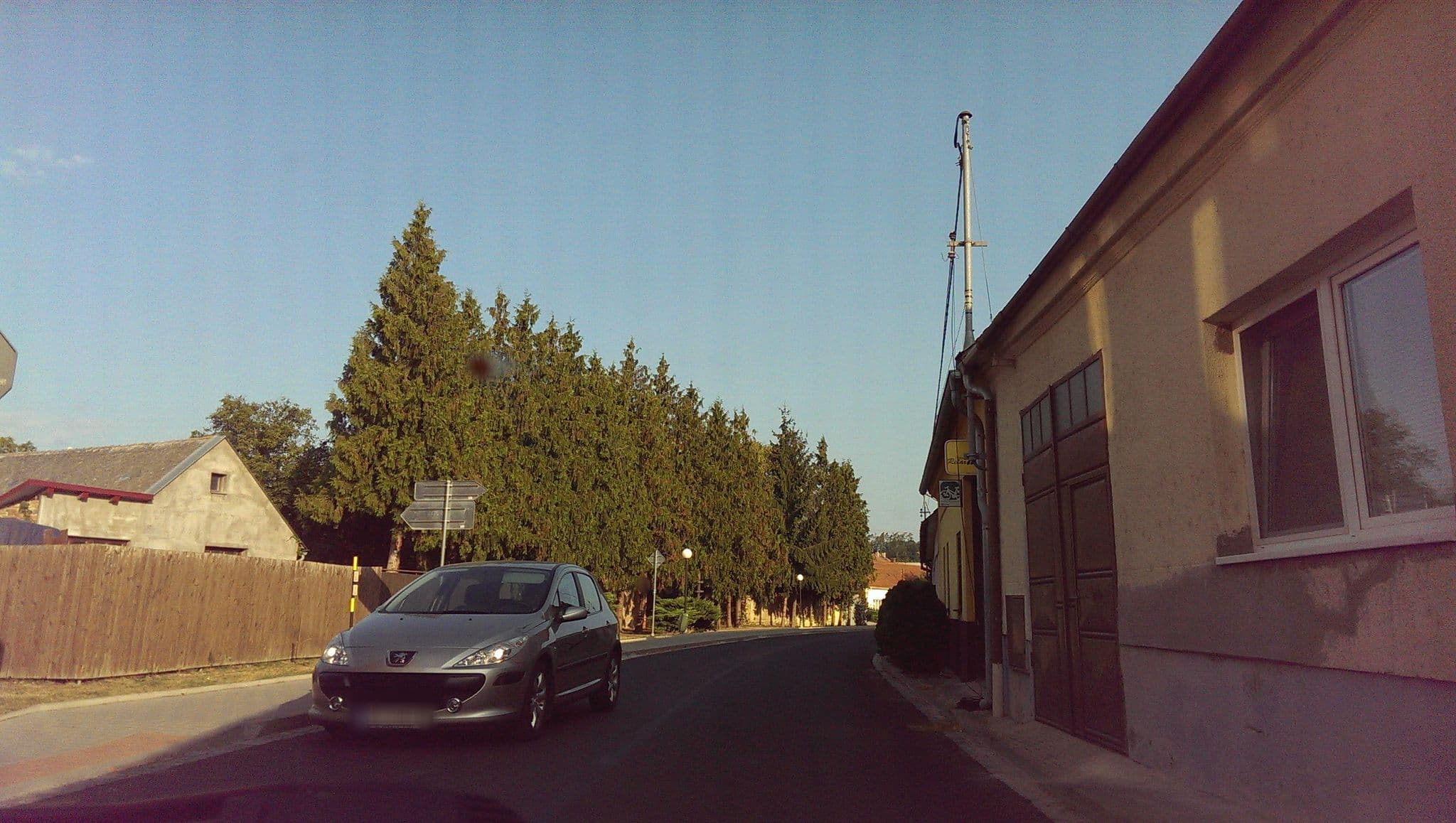 Street view near Penzion Relax 77, Žeravice — © roraima (CC BY-SA · Mapillary)