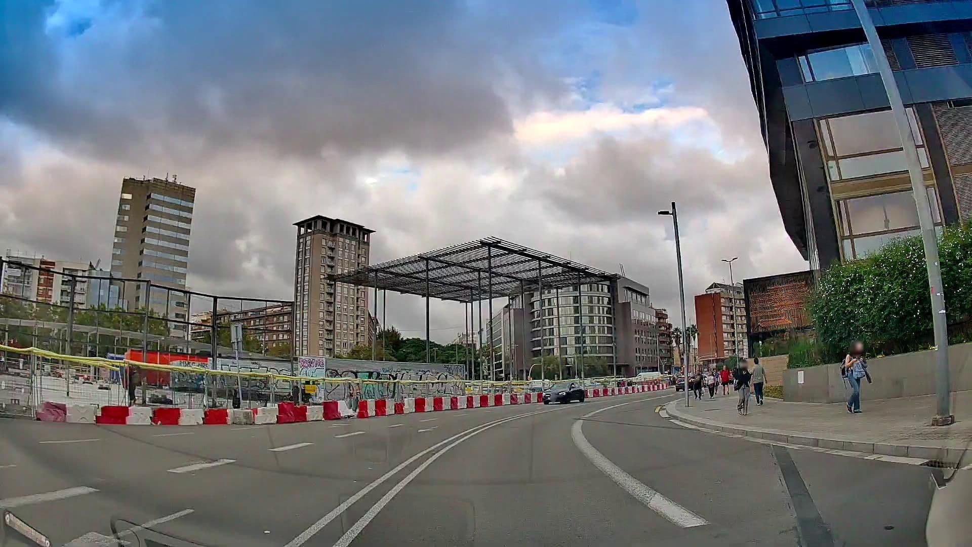 Street view near Expo Hoteles&Resorts Corp. Hq., Hostafrancs — © m_esp_32 (CC BY-SA · Mapillary)