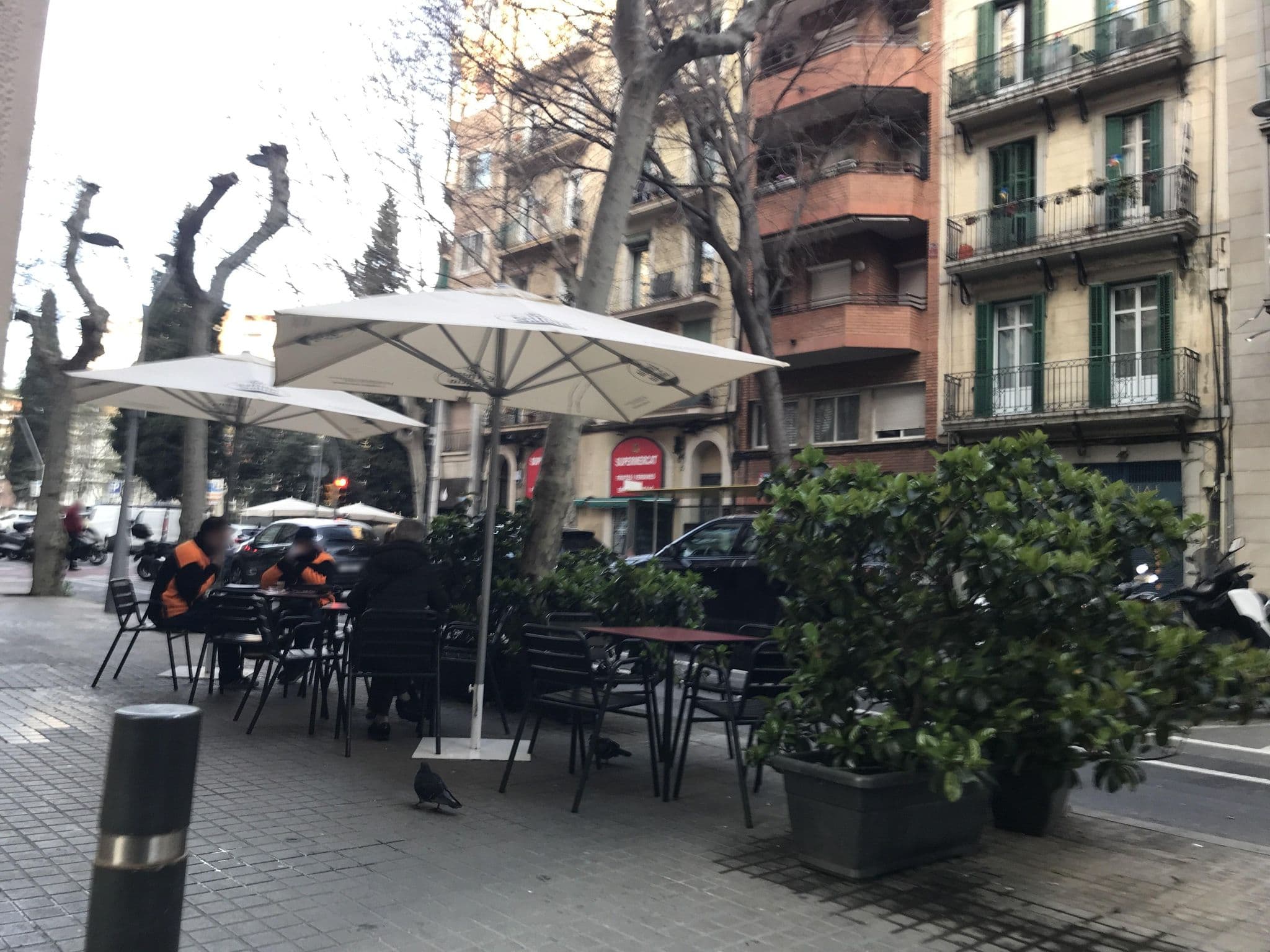 Street view near Het te harde hotelbed 😫, la Nova Esquerra de l'Eixample — © miguel_andrade (CC BY-SA · Mapillary)
