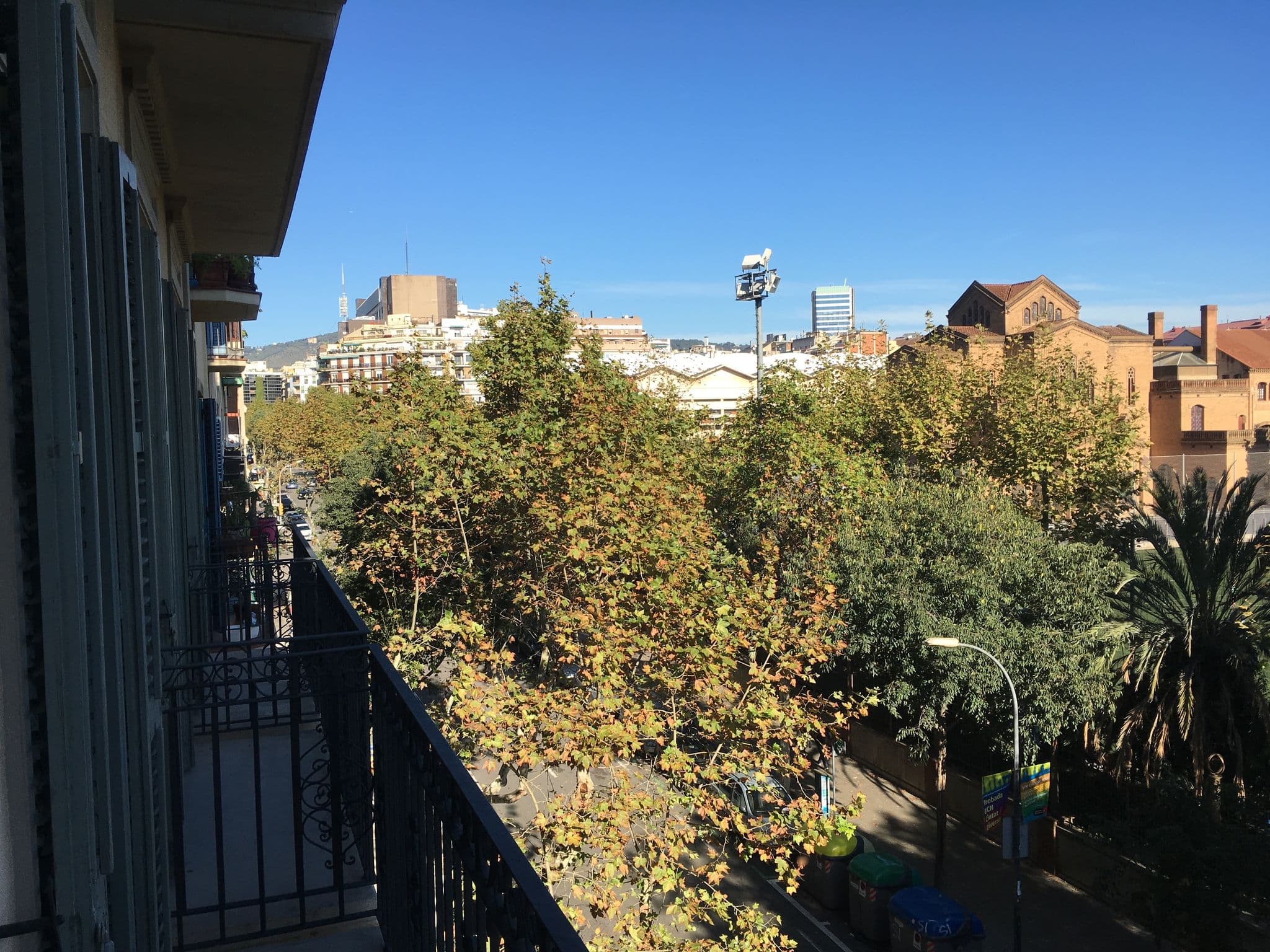 Street view near Barcelona Apartment - Viladomat, la Nova Esquerra de l'Eixample — © jaks (CC BY-SA · Mapillary)