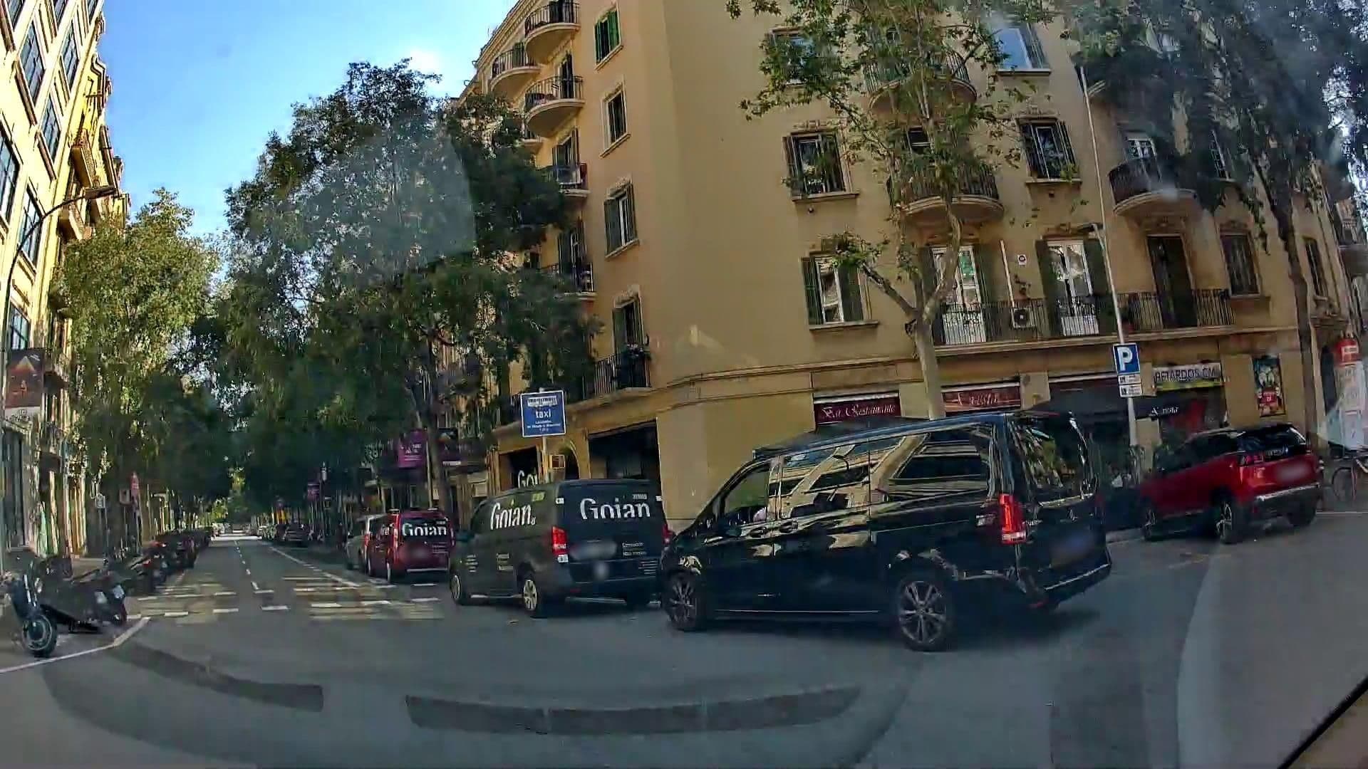 Street view near MH Apartments Managers, S.L., la Nova Esquerra de l'Eixample — © m_esp_32 (CC BY-SA · Mapillary)