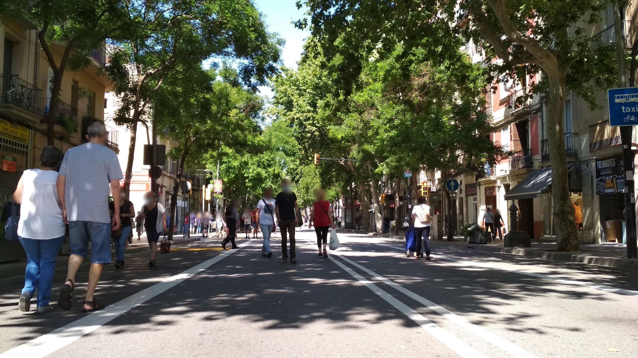 Street view near Habitat Apartments Plaza España, La Bordeta — © toniserra (CC BY-SA · Mapillary)