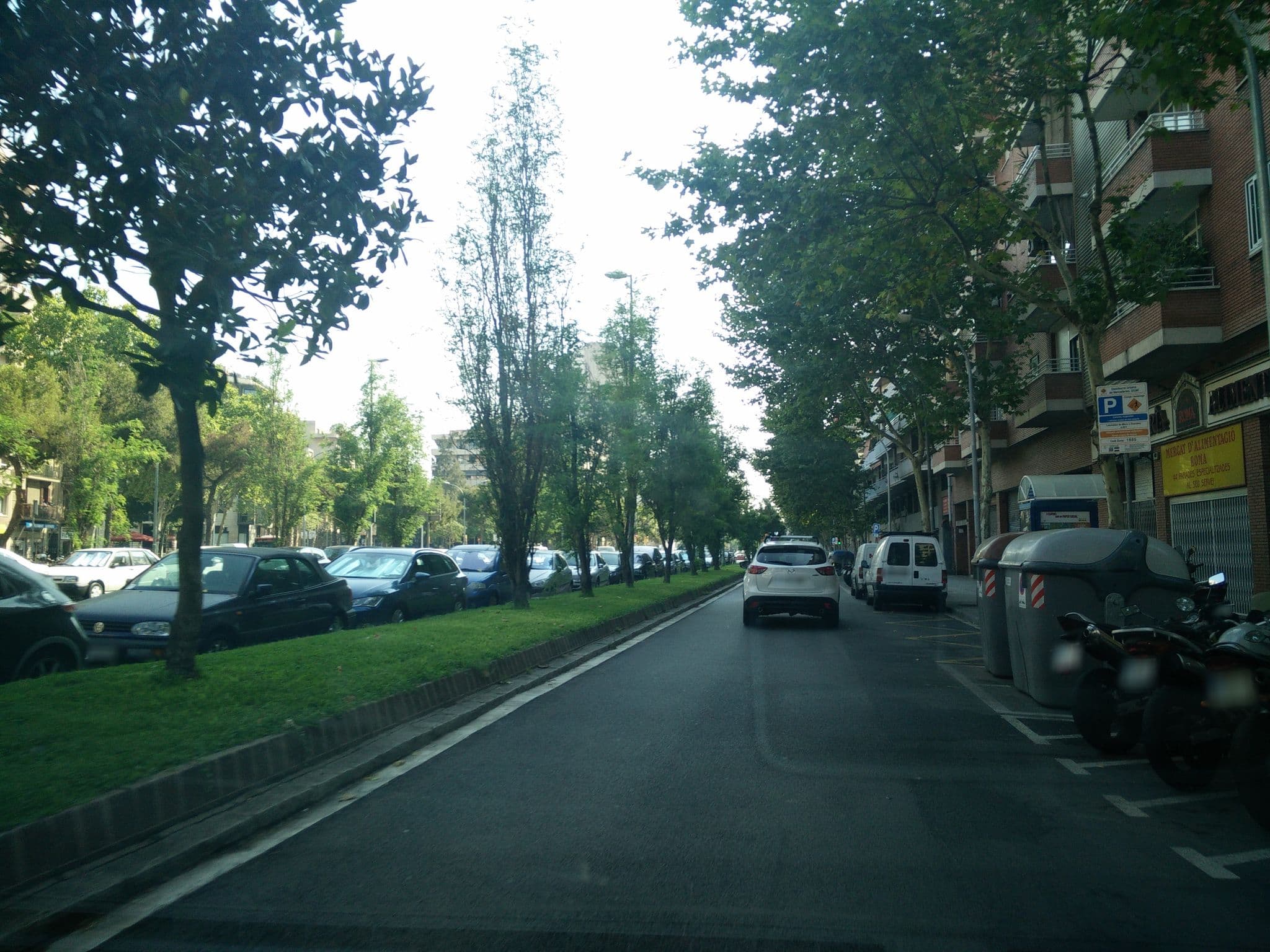 Street view near AinB Eixample-Mirò, la Nova Esquerra de l'Eixample — © ccossio (CC BY-SA · Mapillary)
