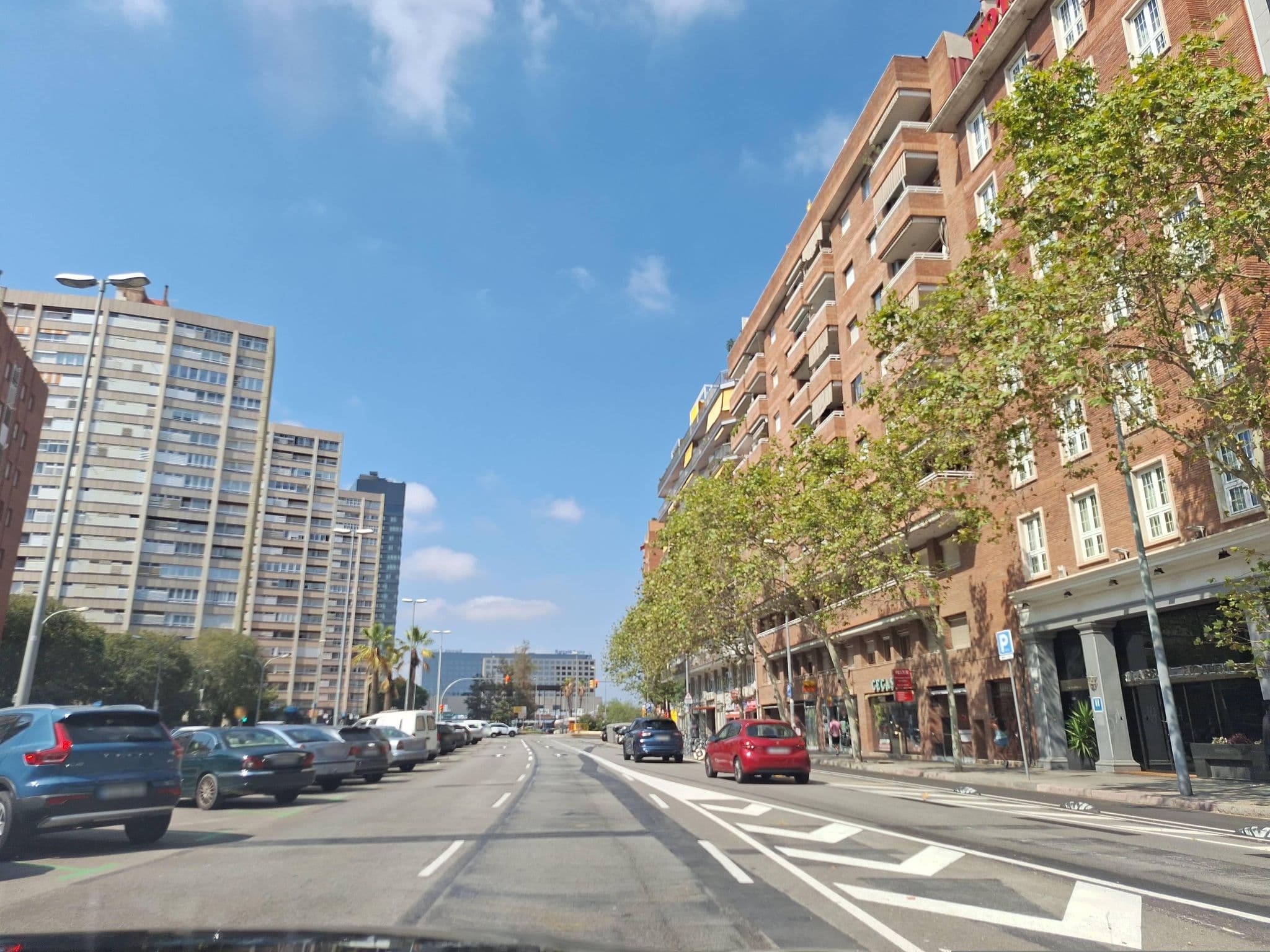 Street view near Hotel Forum Barcelona, la Nova Esquerra de l'Eixample — © Albergarri788 (CC BY-SA · Mapillary)