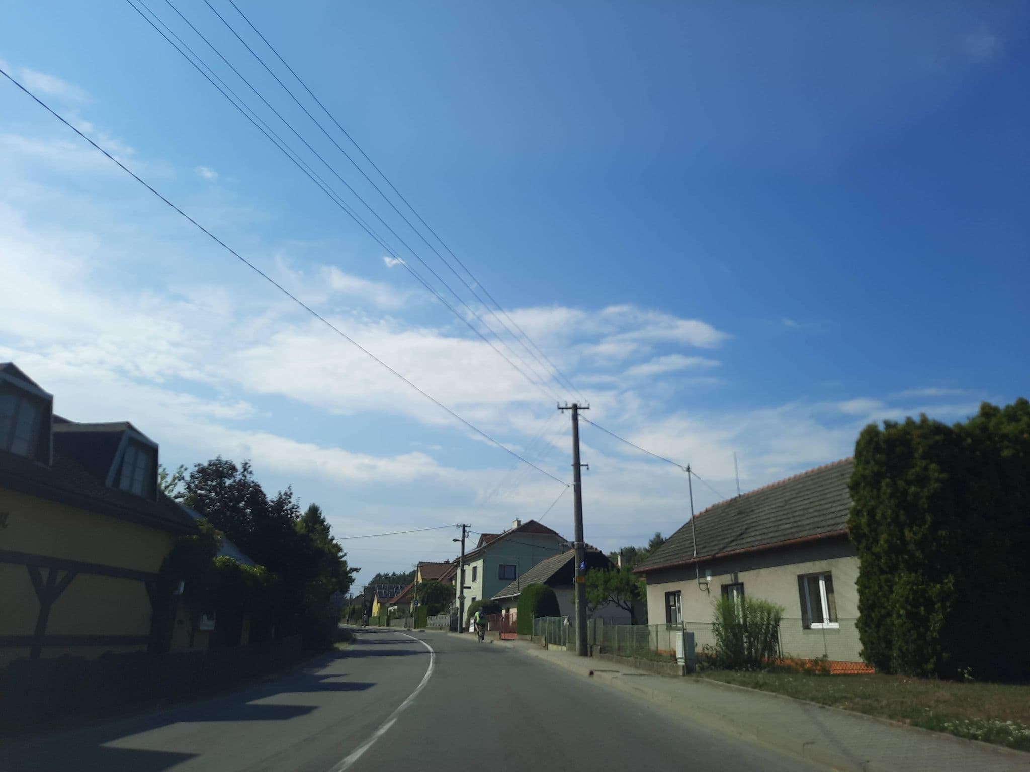 Street view near Elko, Hvozdná — © ondrejlopatka (CC BY-SA · Mapillary)