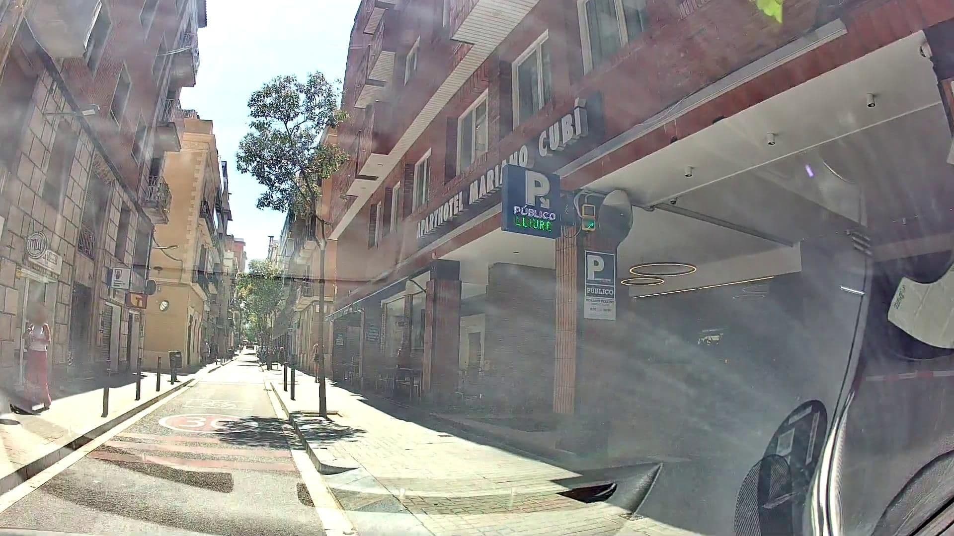 Street view near me bedje in barcelona, Sant Gervasi - Galvany — © m_esp_32 (CC BY-SA · Mapillary)