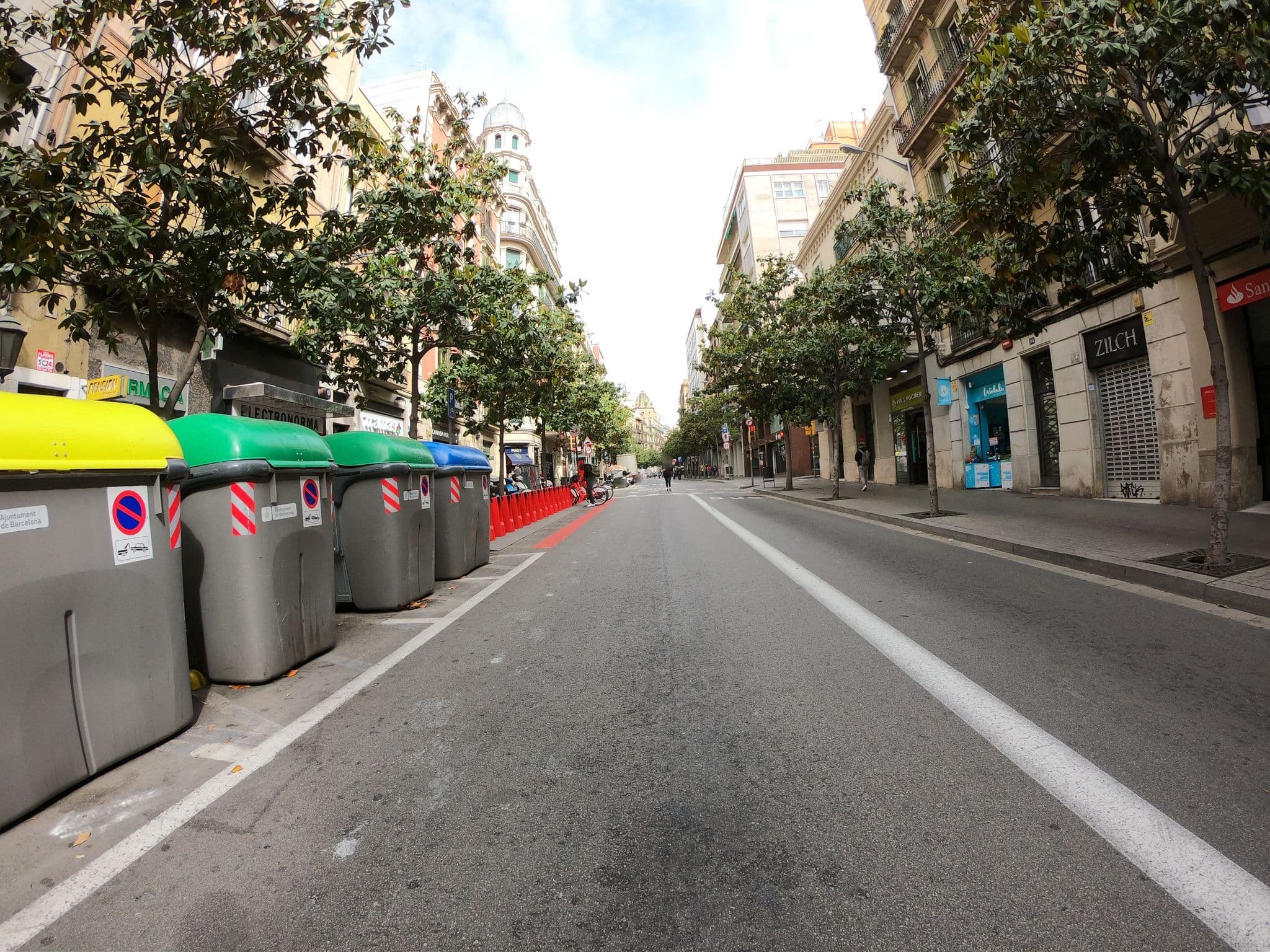 Street view near Pension Norma, Gràcia — © rubencarbonero (CC BY-SA · Mapillary)