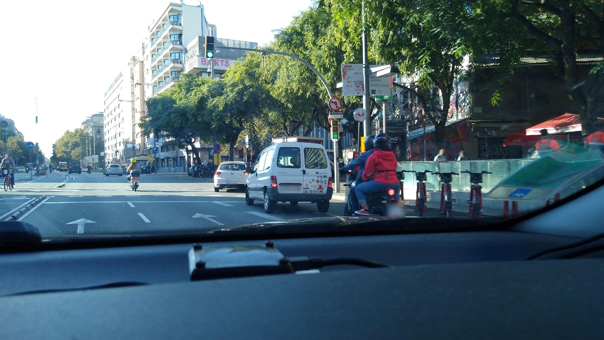 Street view near Hotel Barcelona Apolo, Poble Sec — © rhum (CC BY-SA · Mapillary)