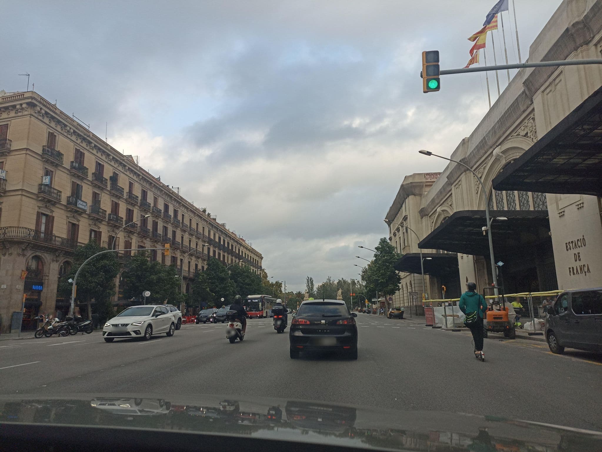 Street view near AAE Orleans Hotel Barcelona, Sant Pere, Santa Caterina i La Ribera — © toniserra (CC BY-SA · Mapillary)