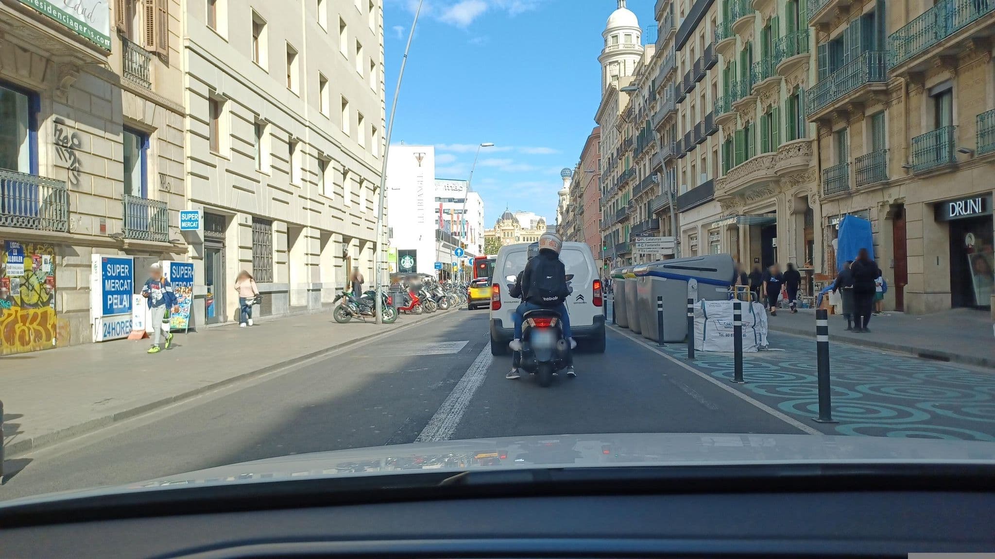 Street view near Pelayo Deluxe Apartments, Eixample — © normanm (CC BY-SA · Mapillary)