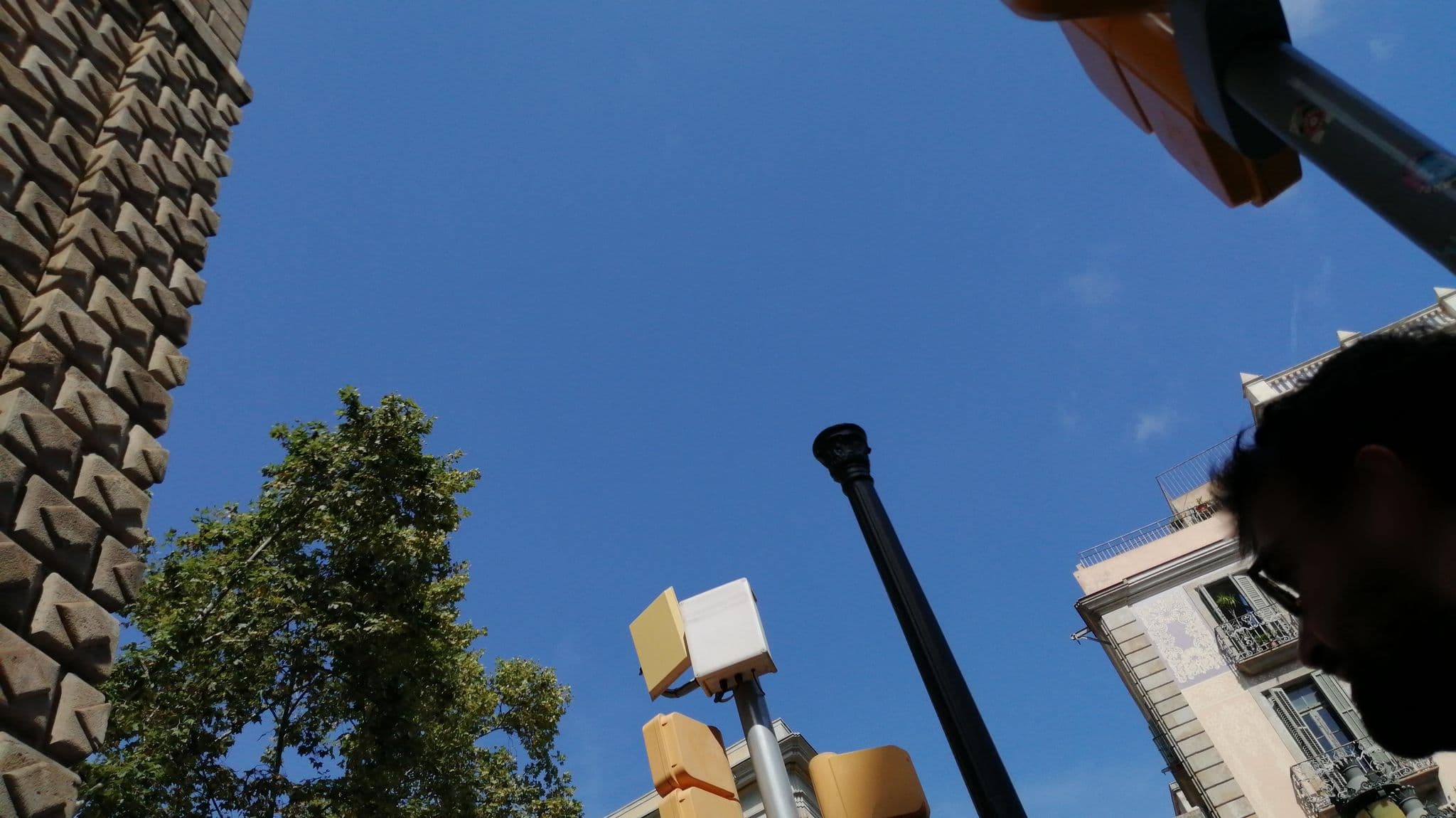 Street view near Apart-Ramblas 108, Ciutat Vella — © alememex (CC BY-SA · Mapillary)