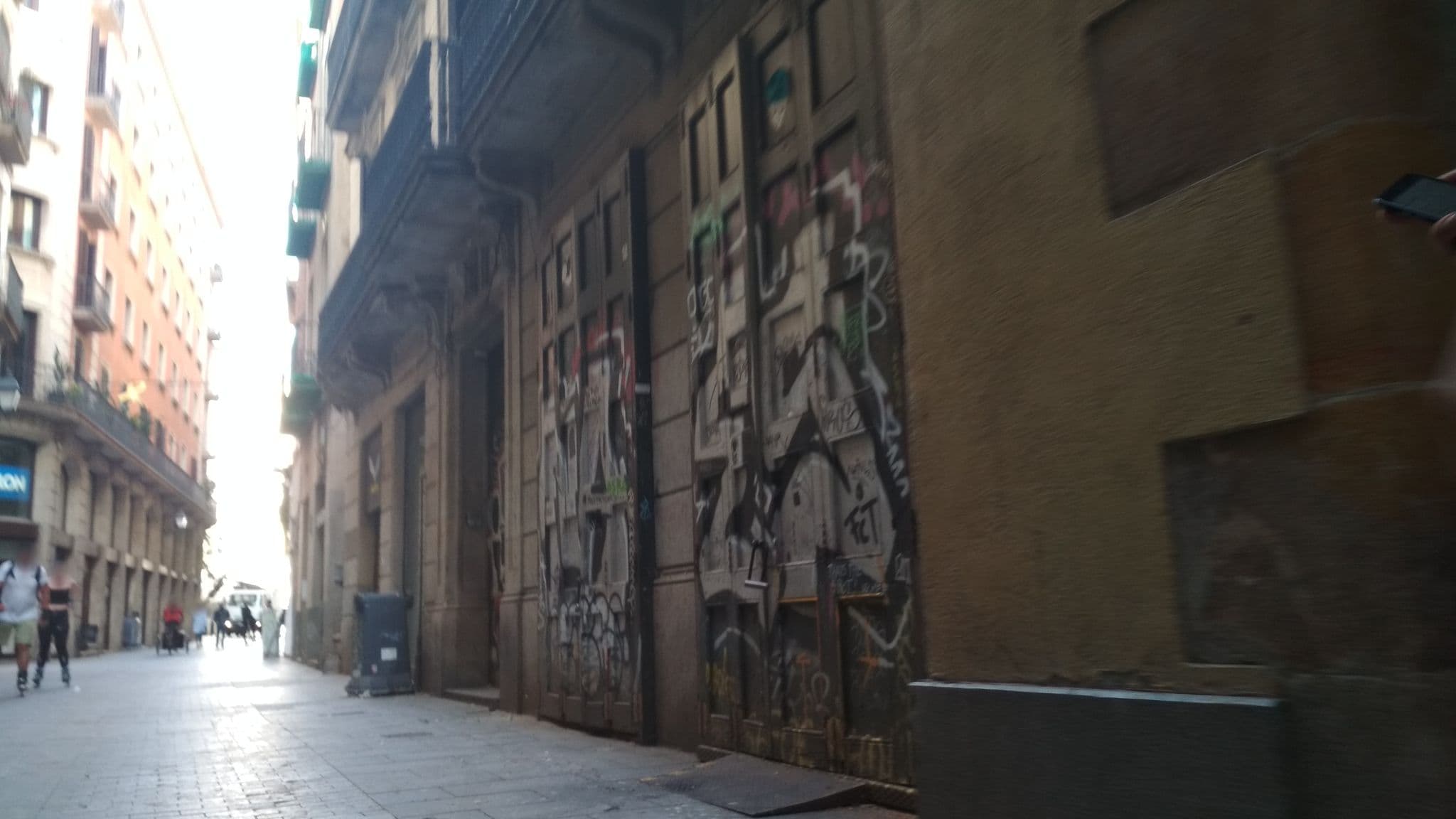 Street view near Portal De L'angel 1/2/3 Hotel Barcelona, Barri Gòtic — © toniserra (CC BY-SA · Mapillary)