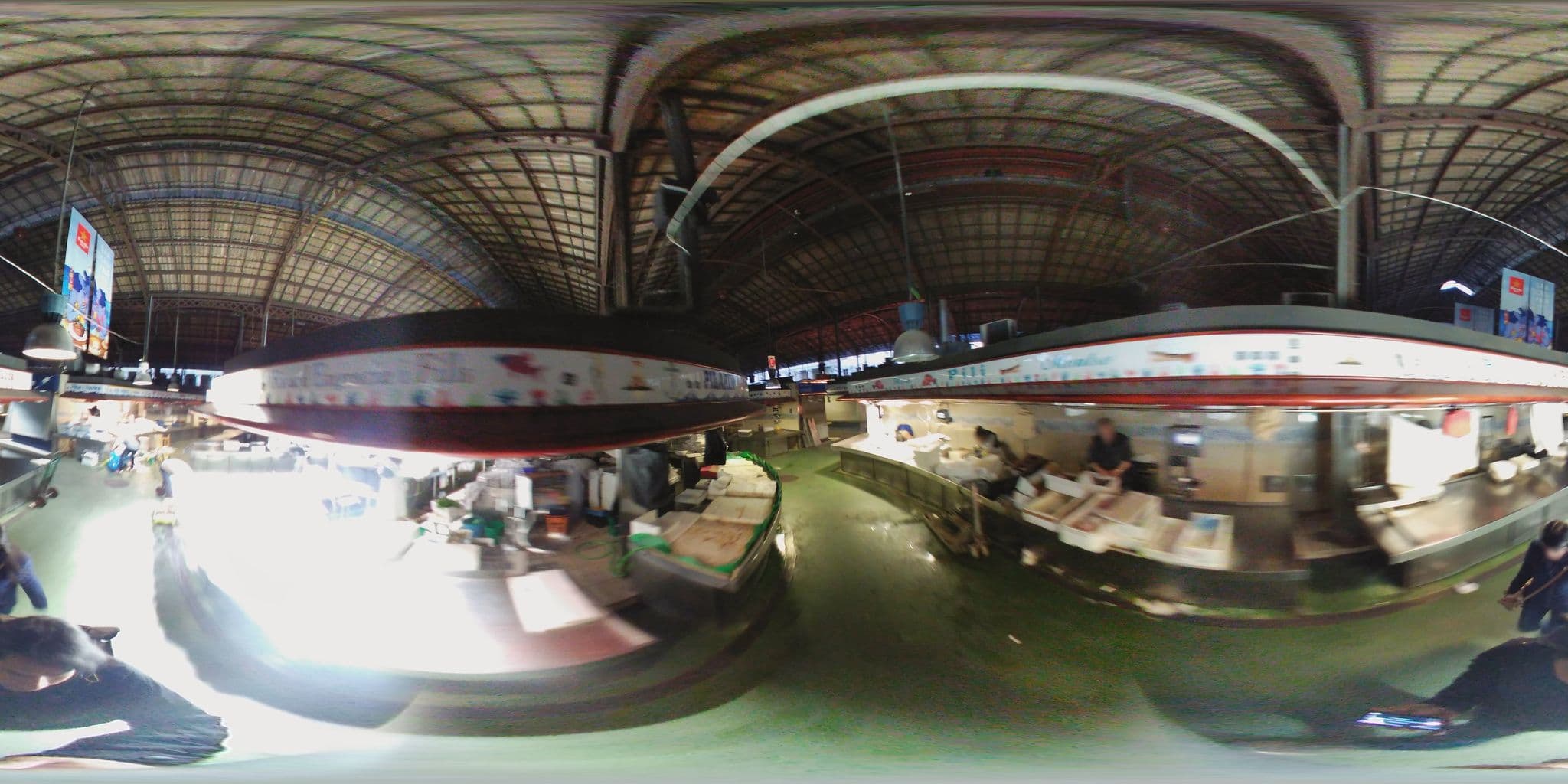 Street view near short stay group apartments, Ciutat Vella — © ccossio (CC BY-SA · Mapillary)