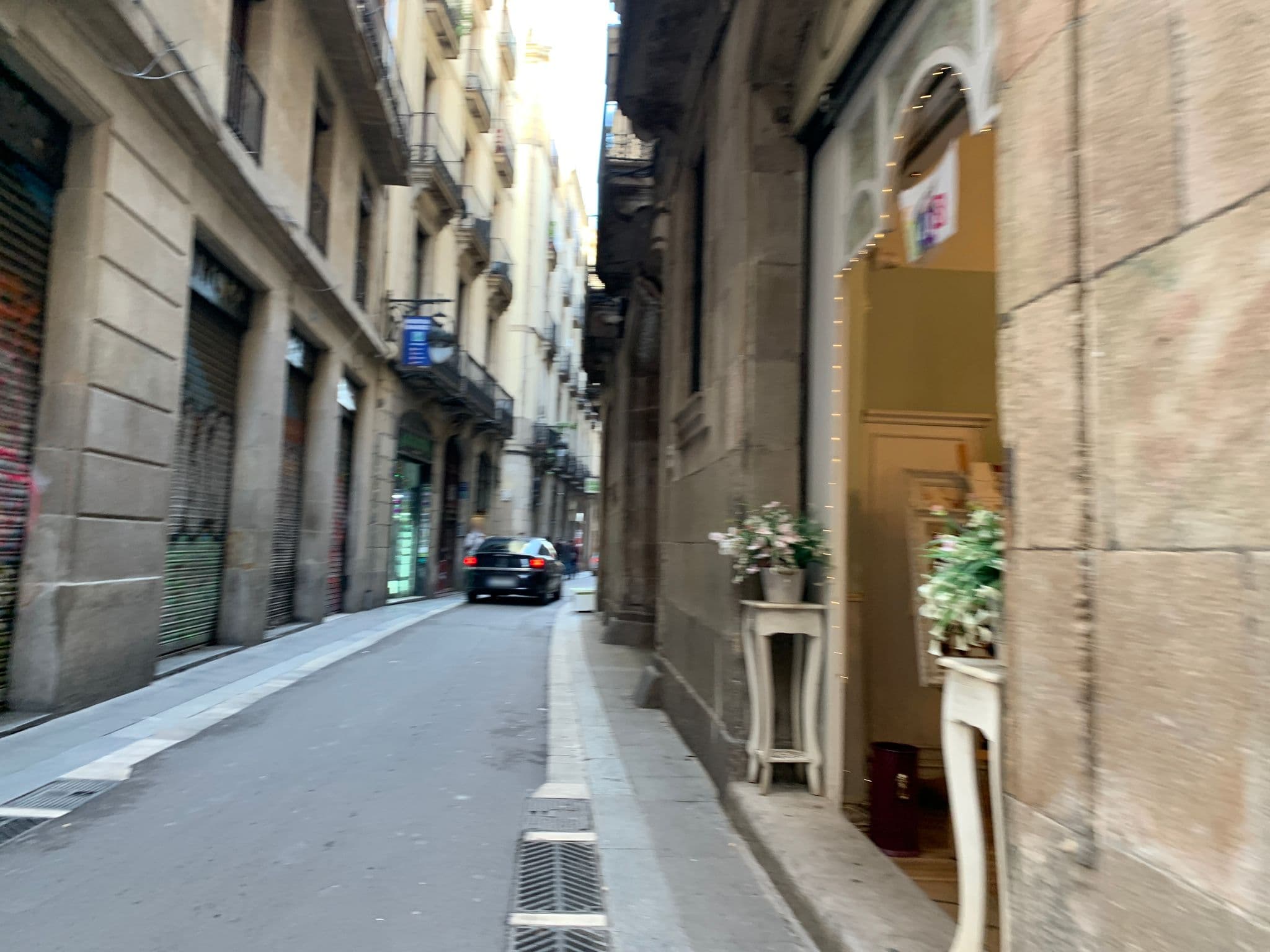Street view near Rambla Gothiko Hostel, Barri Gòtic — © egorka (CC BY-SA · Mapillary)