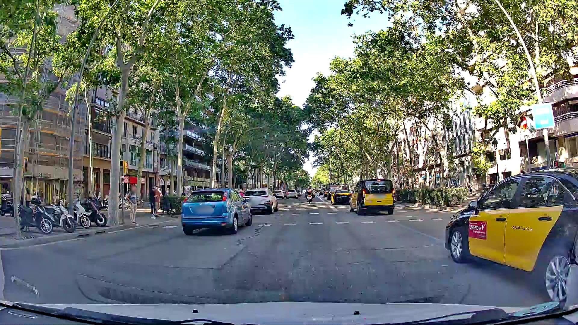 Street view near Gran Via Suites, Sant Antoni — © m_esp_32 (CC BY-SA · Mapillary)