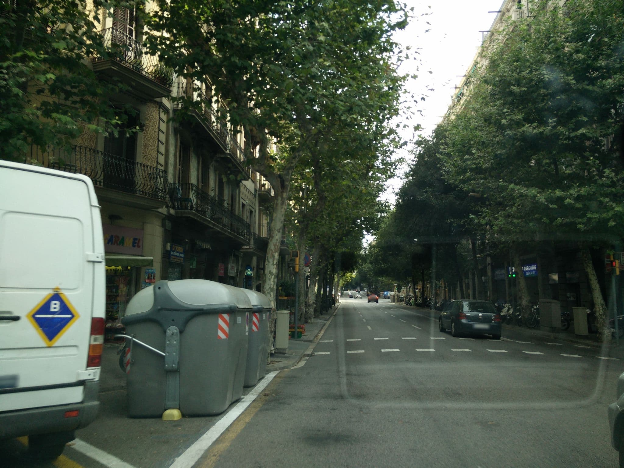 Street view near Valencia 149A, l'Antiga Esquerra de l'Eixample — © ccossio (CC BY-SA · Mapillary)