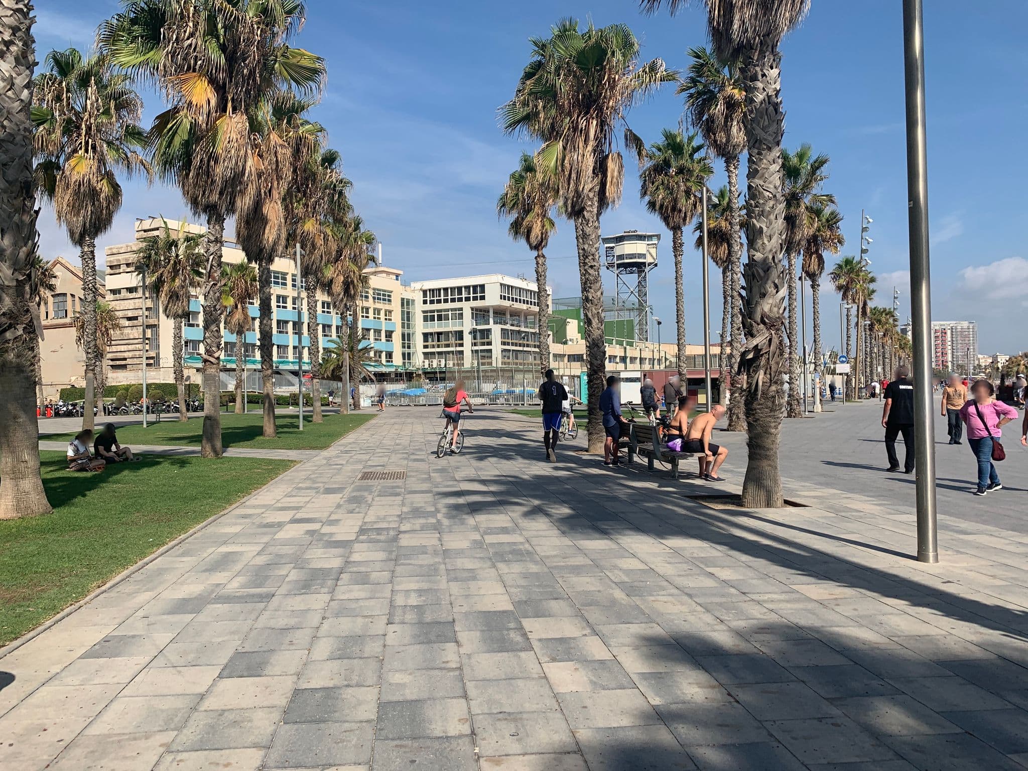 Street view near wela, la Barceloneta — © nigelramsay (CC BY-SA · Mapillary)