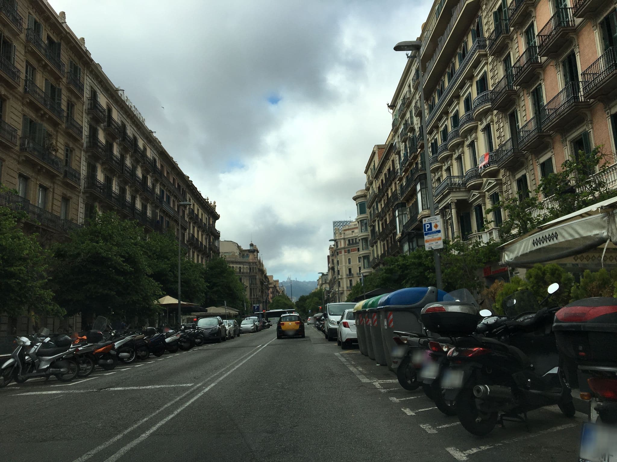 Street view near BCN AM B&B, Eixample — © ccossio (CC BY-SA · Mapillary)
