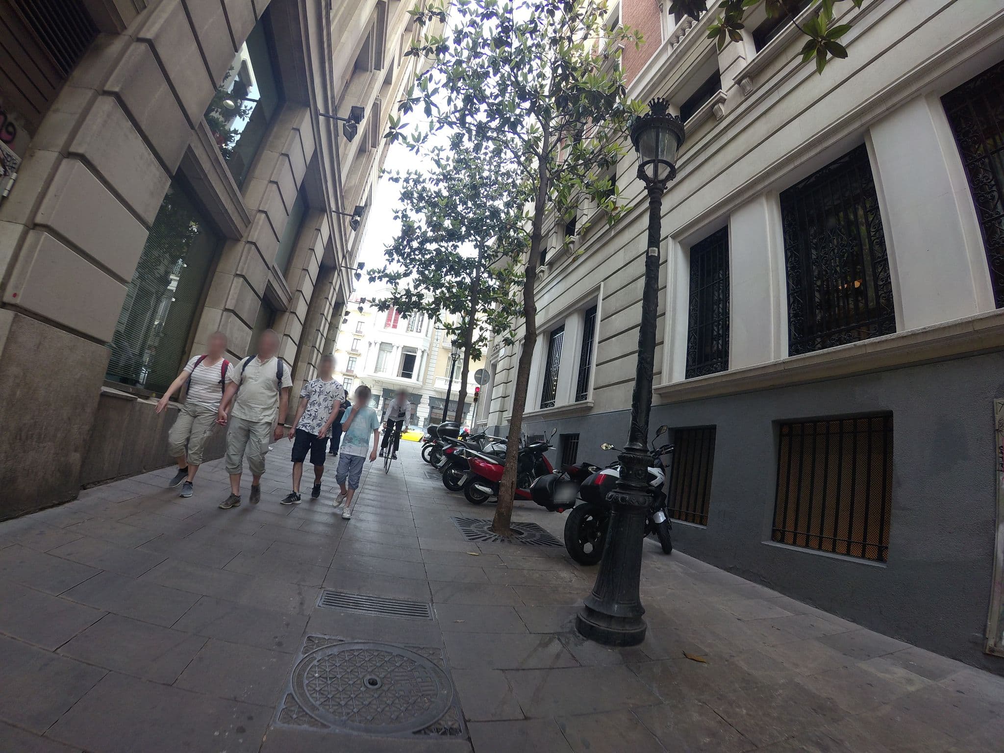 Street view near Apartamentos Born Picasso, Sant Pere, Santa Caterina i La Ribera — © angoca (CC BY-SA · Mapillary)