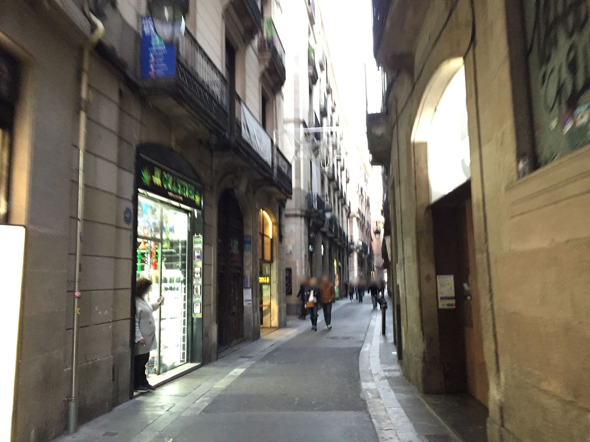 Street view near Avinyó Mansion, Barri Gòtic — © richlv (CC BY-SA · Mapillary)