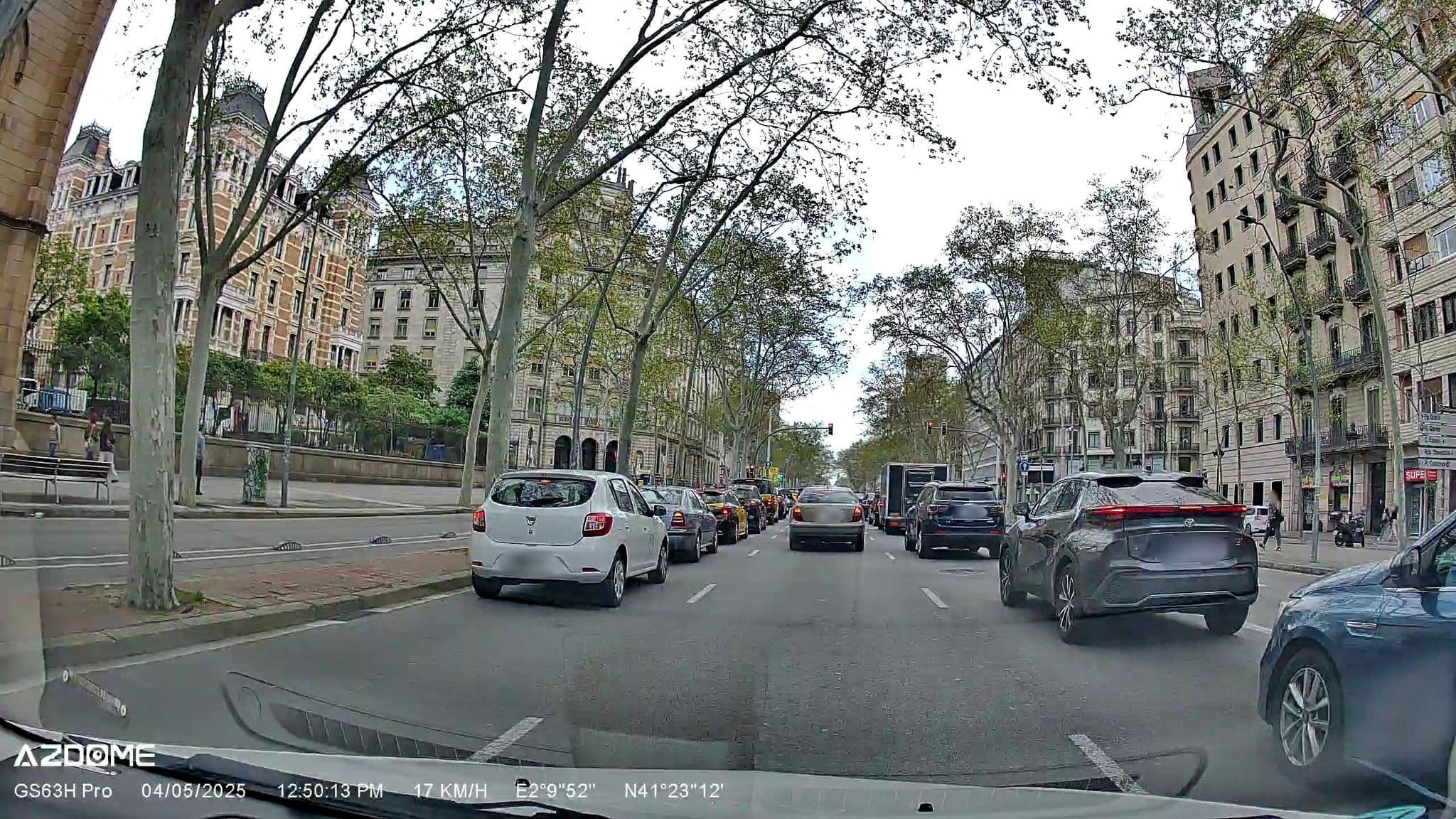 Street view near Apartaments Olivier Barcelona, Eixample — © m_esp_32 (CC BY-SA · Mapillary)