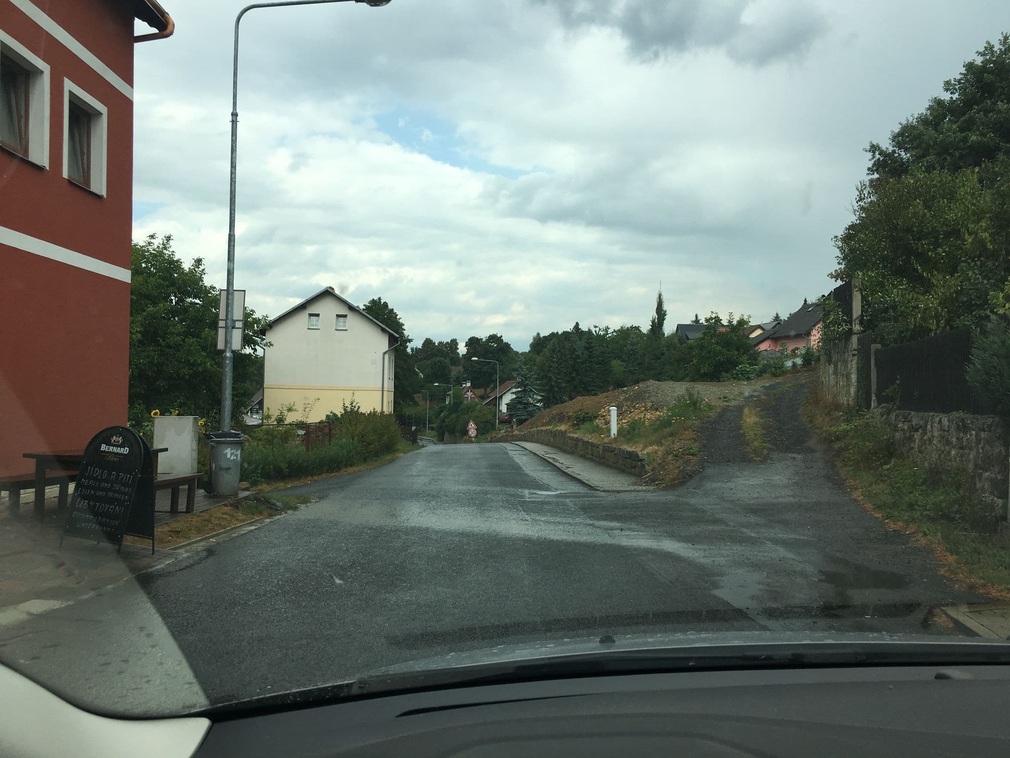 Street view near Penzion a hospůdka 21, Děčín — © bejotel (CC BY-SA · Mapillary)