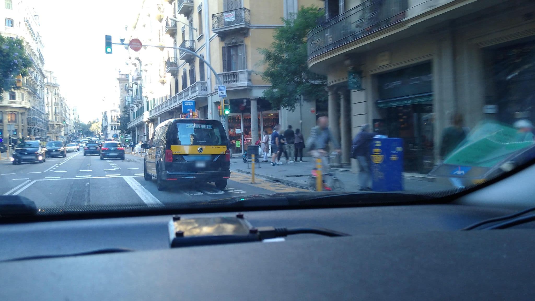Street view near Hostal Alhambra, Barri Gòtic — © rhum (CC BY-SA · Mapillary)