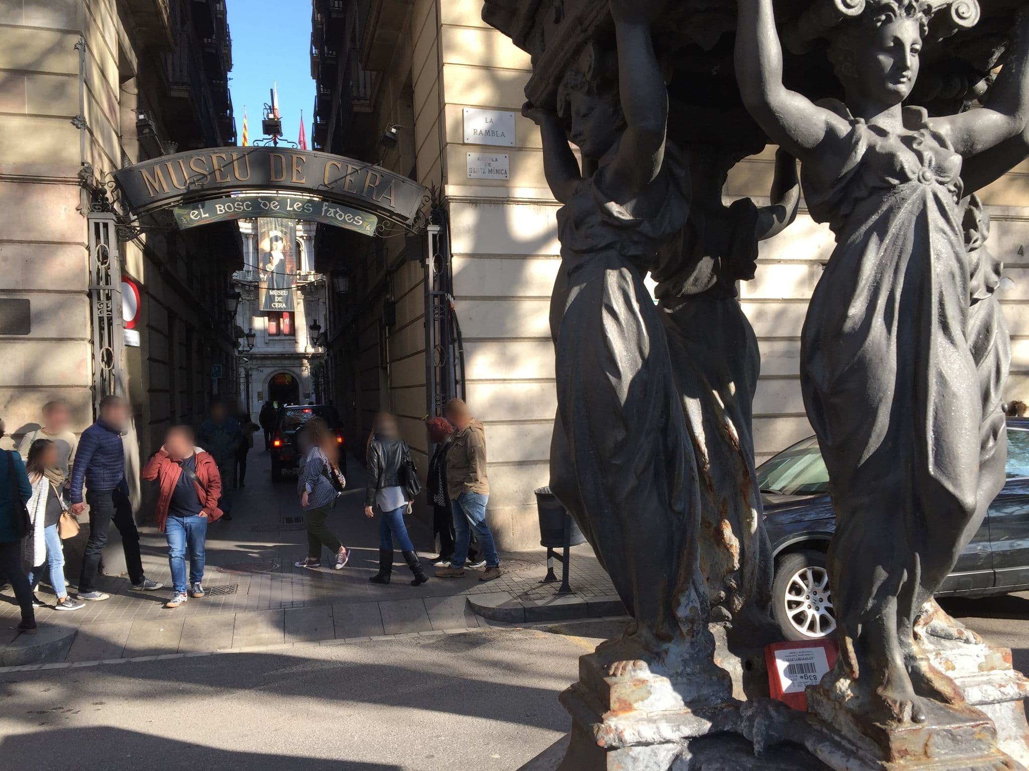 Street view near Maritima Hostel, Ciutat Vella — © richlv (CC BY-SA · Mapillary)