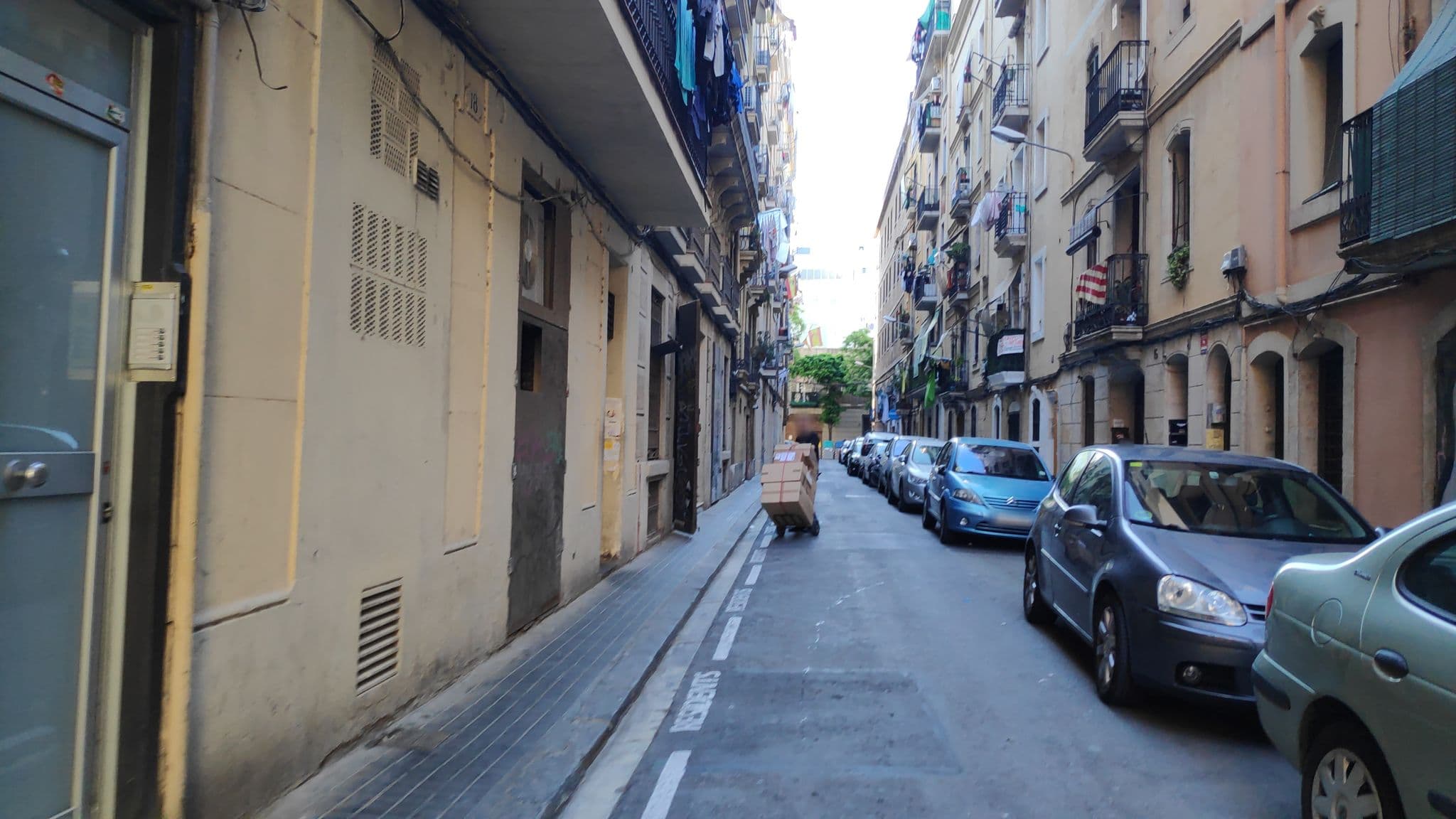 Street view near Hotel Concepcion Folch Vallugera, la Barceloneta — © albertandaluz (CC BY-SA · Mapillary)