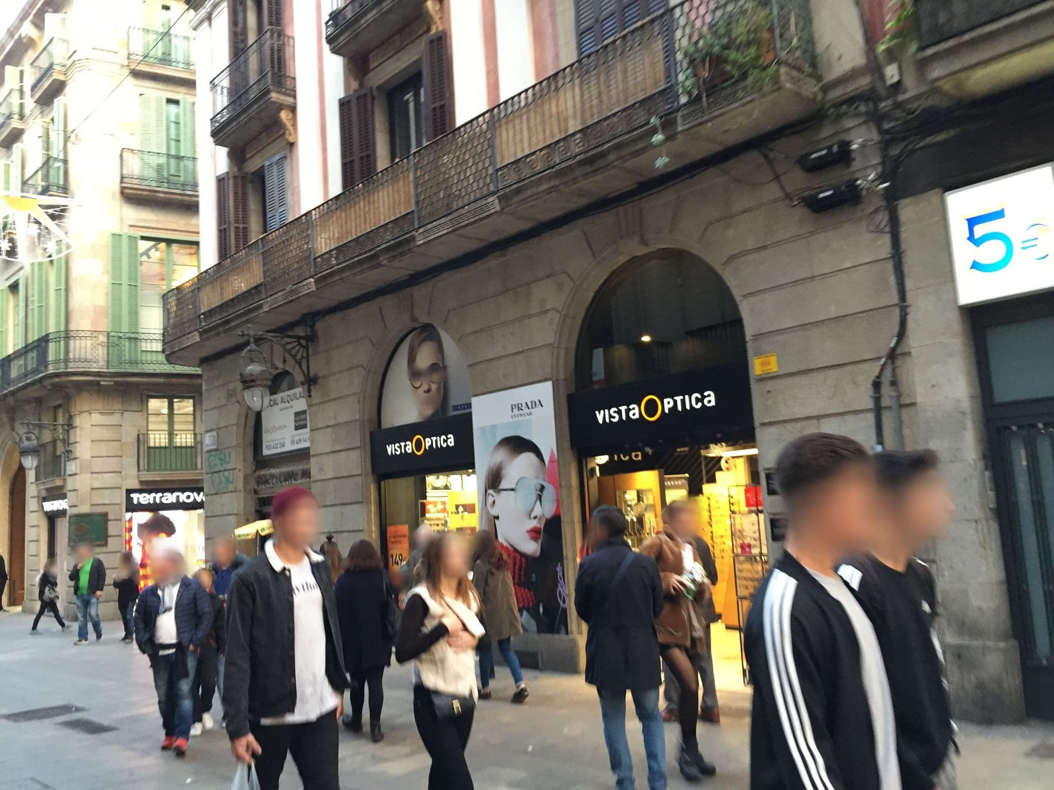 Street view near Hostal Rembrandt, Barri Gòtic — © richlv (CC BY-SA · Mapillary)