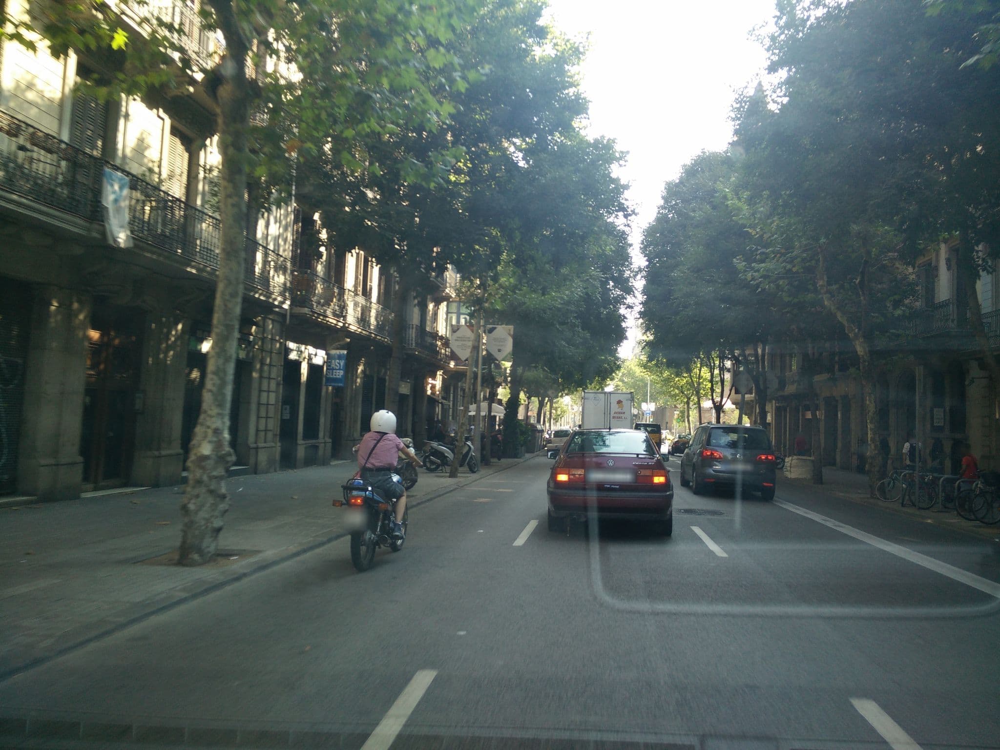 Street view near Easy Sleep Gaudi, Dreta de l'Eixample — © ccossio (CC BY-SA · Mapillary)