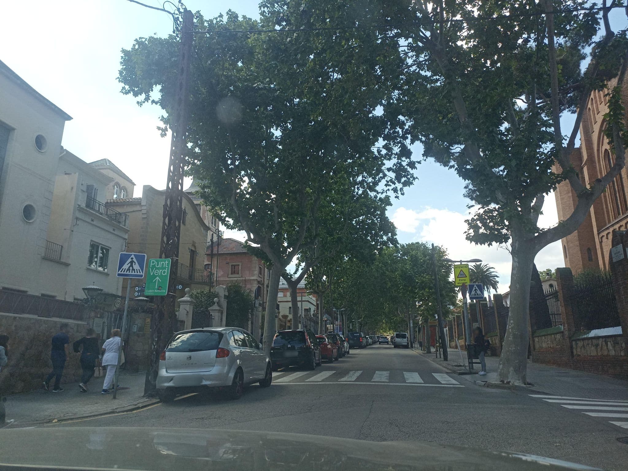 Street view near Barcelona Nice And Cozy, Horta — © toniserra (CC BY-SA · Mapillary)