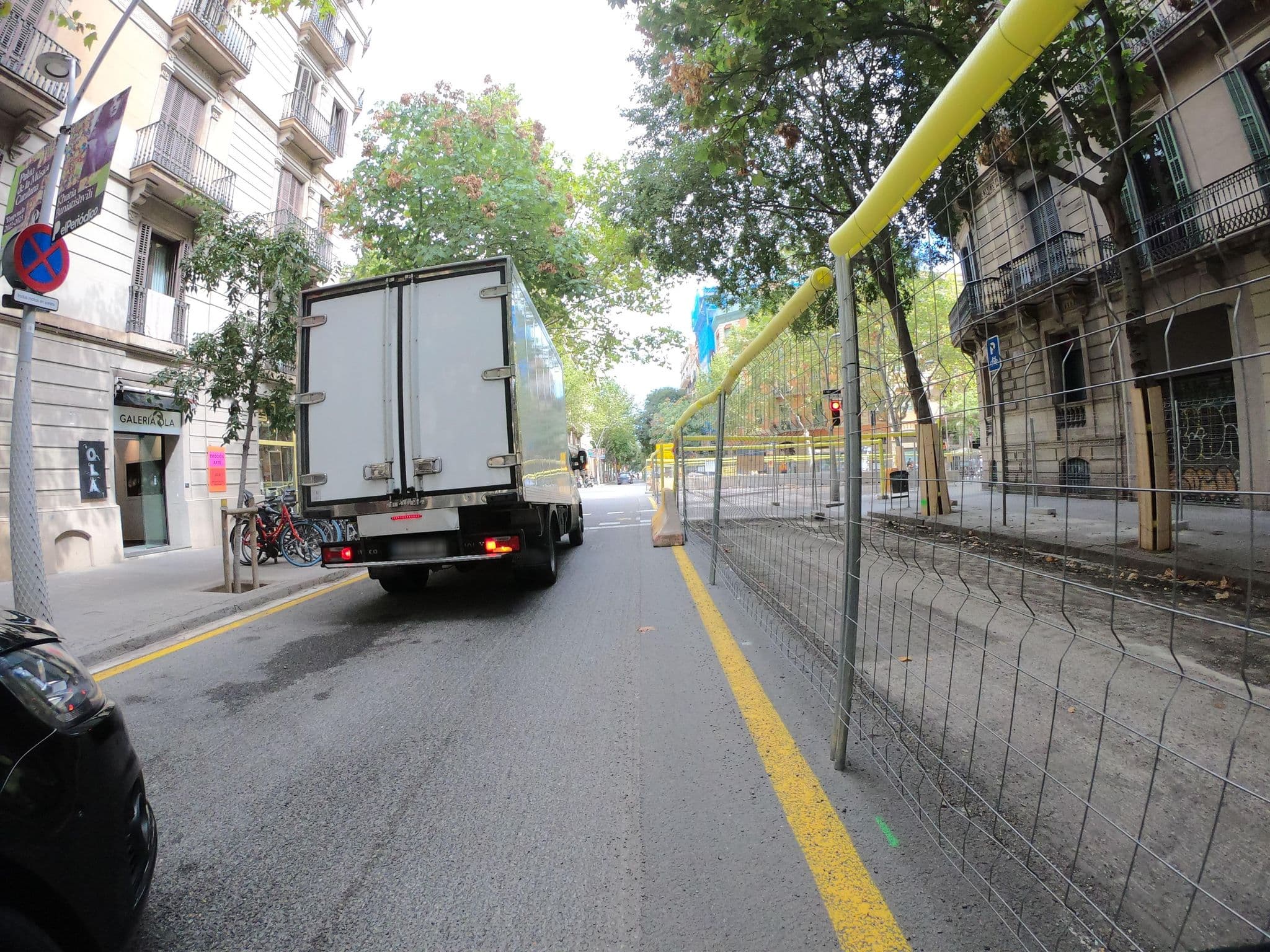 Street view near Modernist Apartment Barcelona, Dreta de l'Eixample — © rubencarbonero (CC BY-SA · Mapillary)