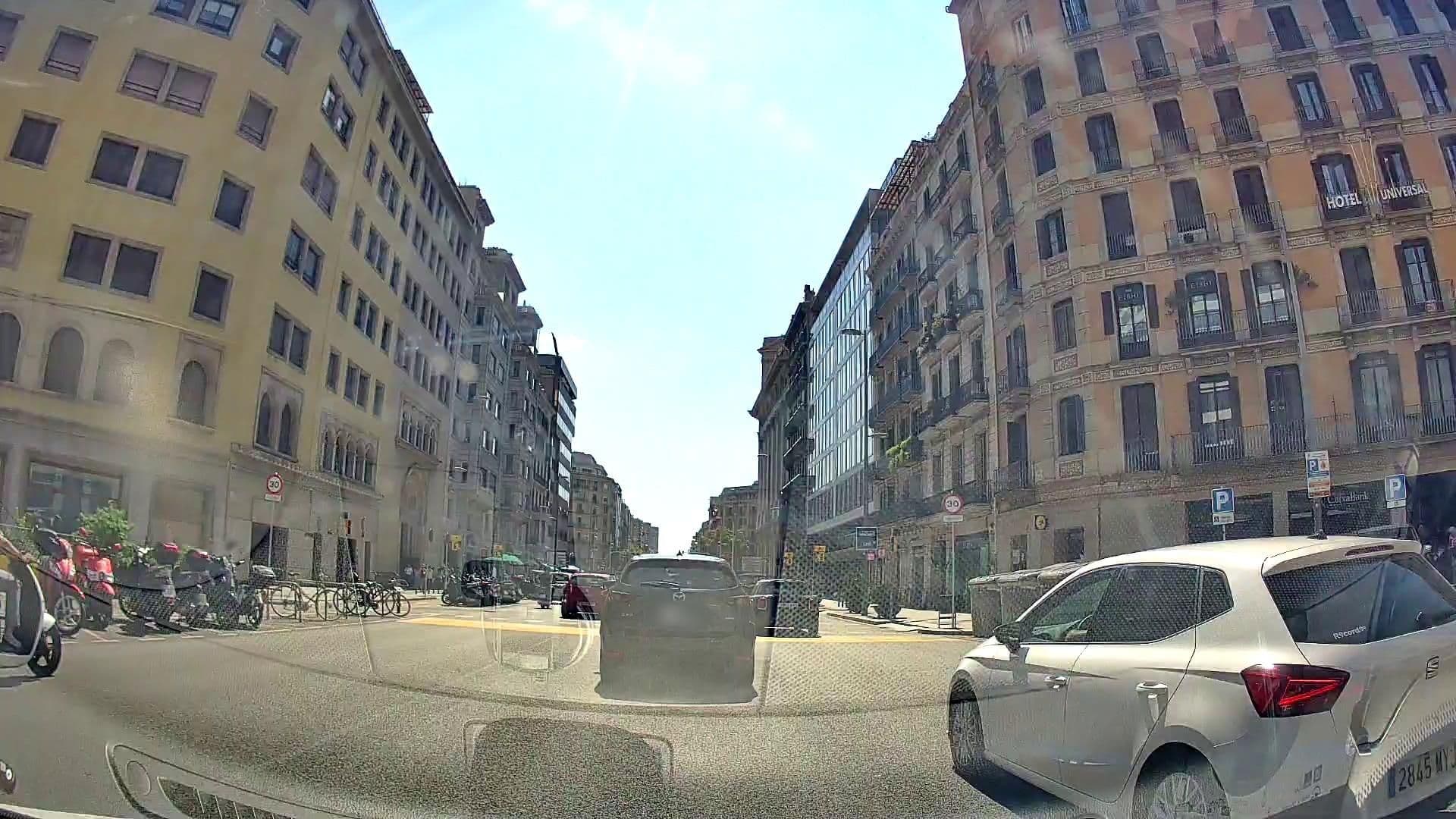 Street view near 2005 Hoteles 2, Dreta de l'Eixample — © m_esp_32 (CC BY-SA · Mapillary)