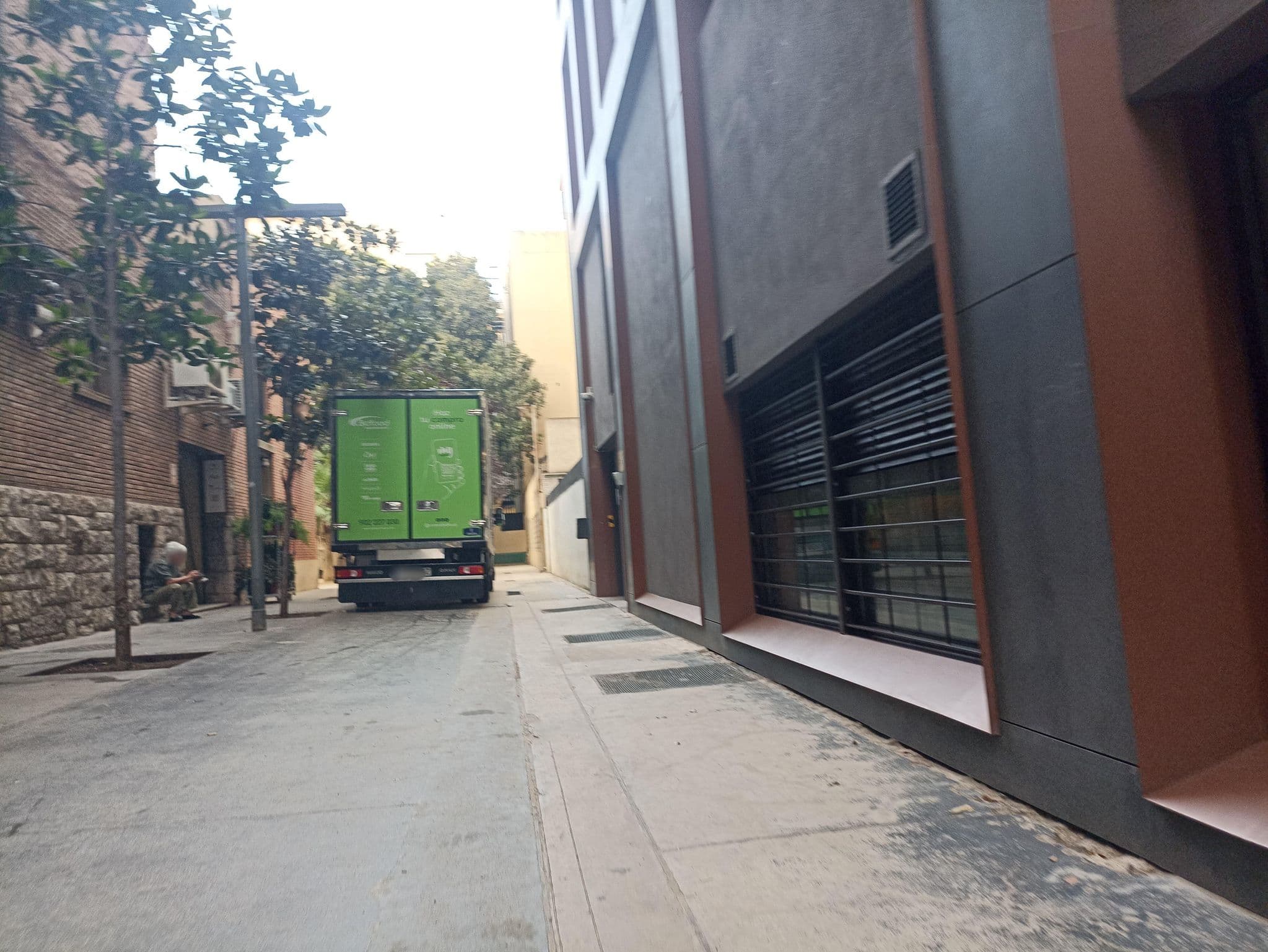 Street view near 2-bedroom Penthouse (Rm 808 & 811), Dreta de l'Eixample — © toniserra (CC BY-SA · Mapillary)