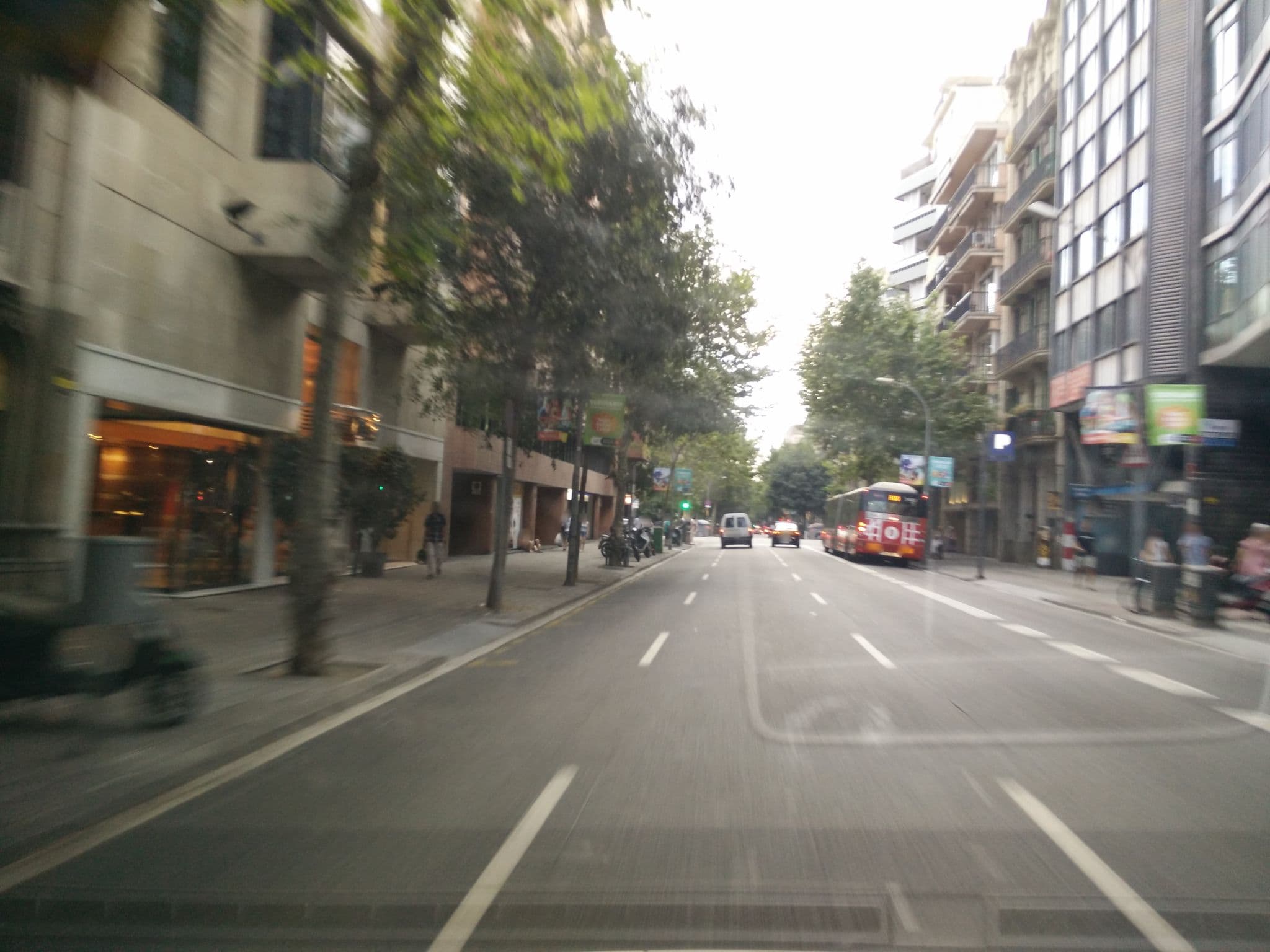 Street view near Balmes Residence Luxe, Barcelona — © ccossio (CC BY-SA · Mapillary)