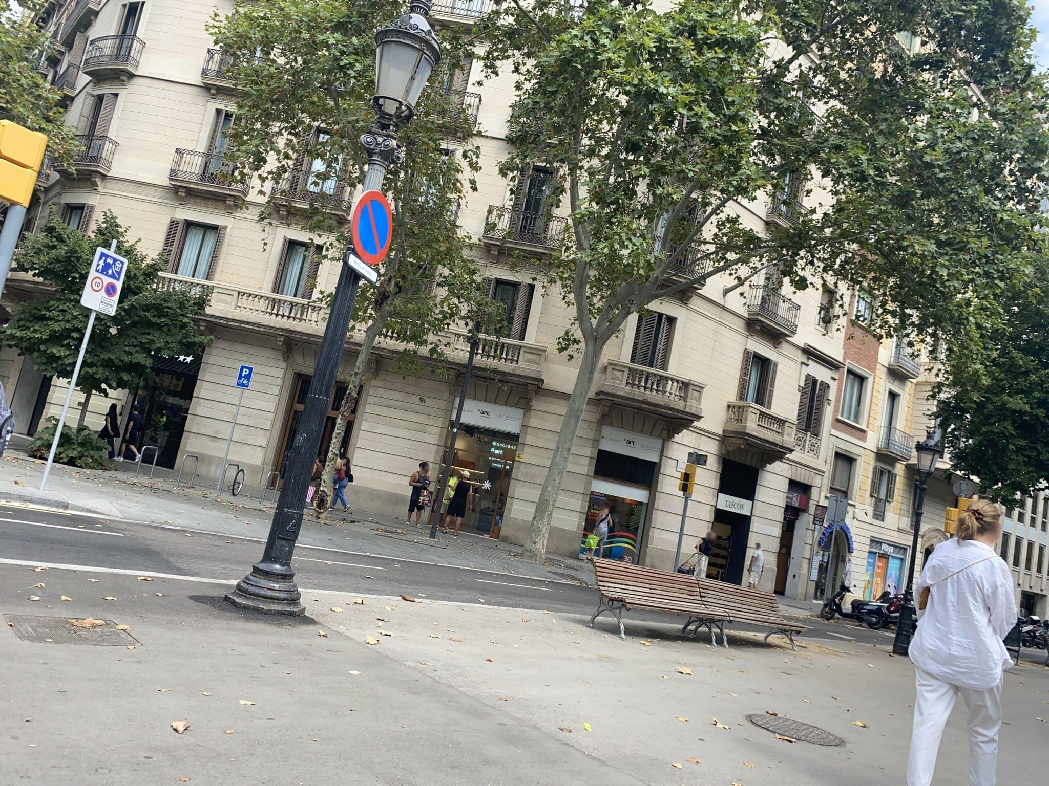 Street view near Stay in BCN Suites, Eixample — © cyclestreets (CC BY-SA · Mapillary)