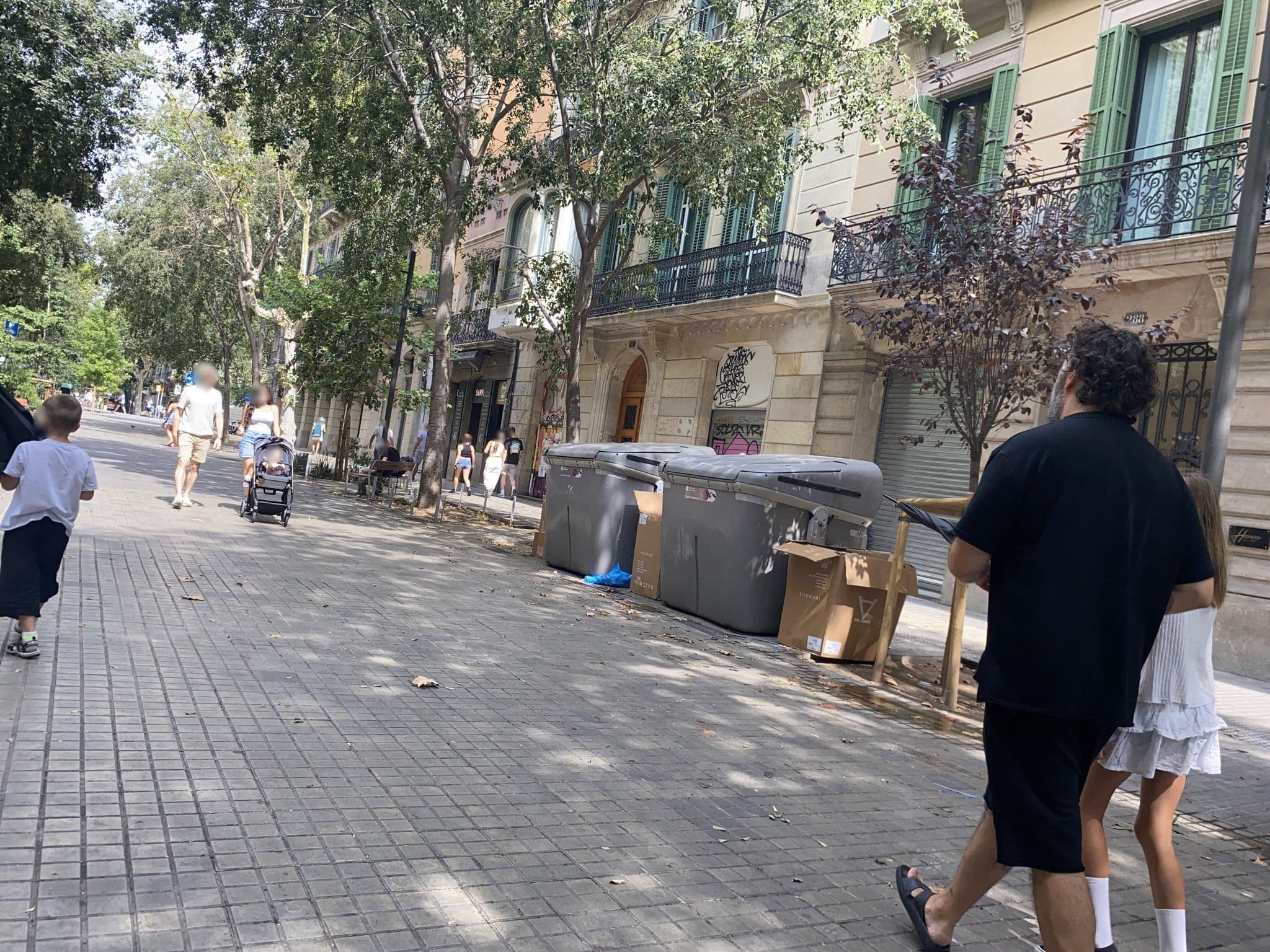 Street view near Eduardo Apartments, Eixample — © cyclestreets (CC BY-SA · Mapillary)