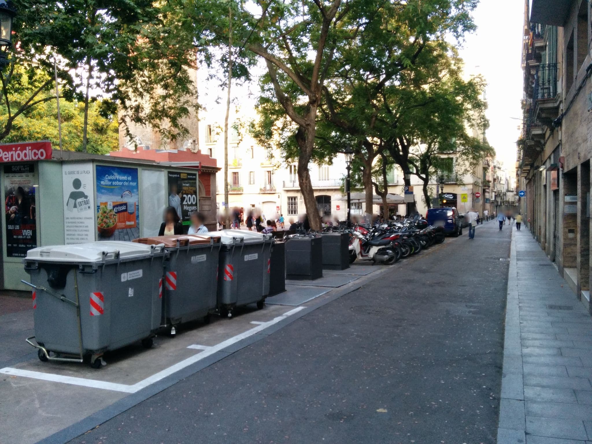 Street view near Waytostay, Gràcia — © mynecker (CC BY-SA · Mapillary)