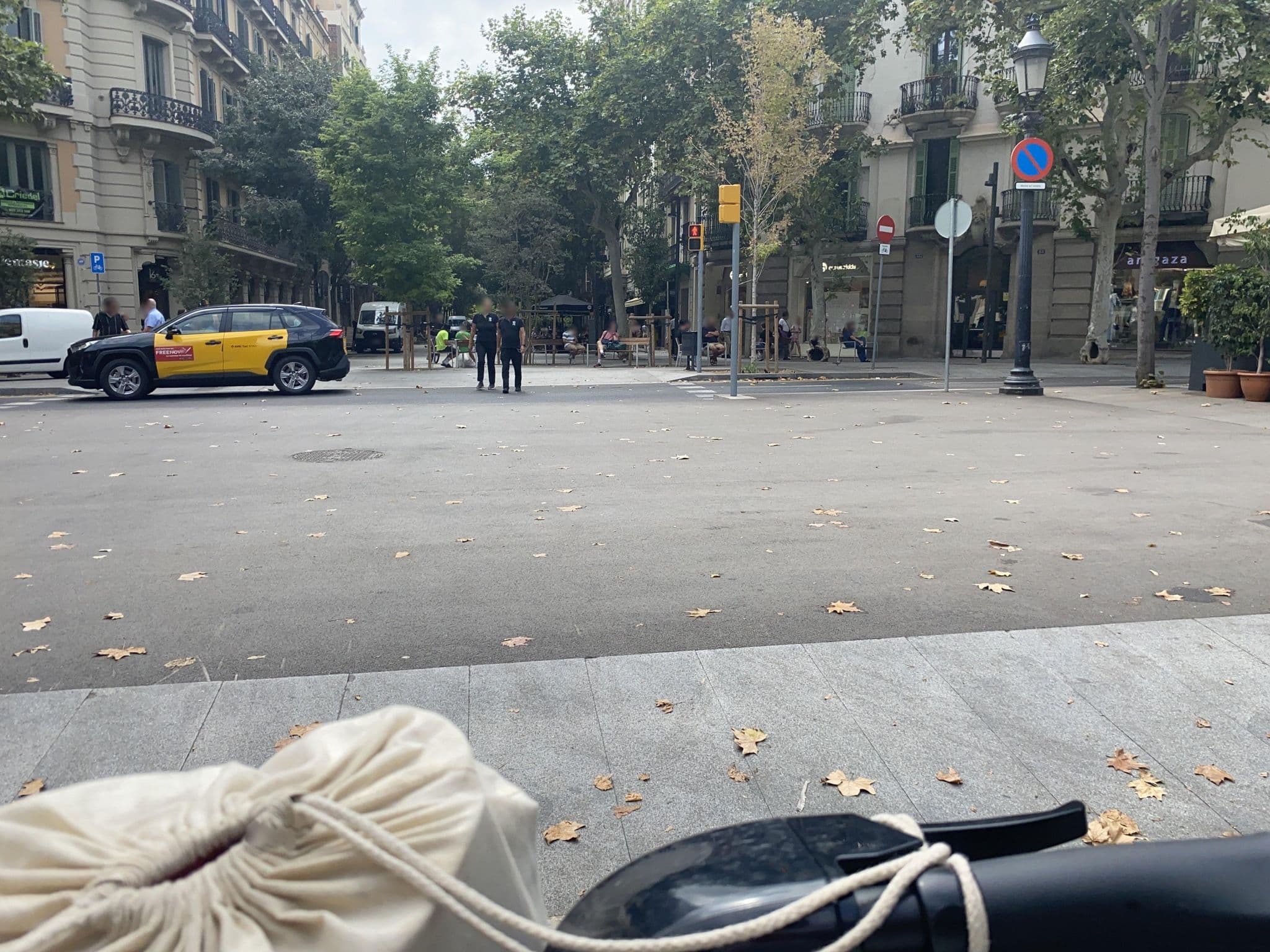 Street view near Hostal Neutral, Eixample — © cyclestreets (CC BY-SA · Mapillary)