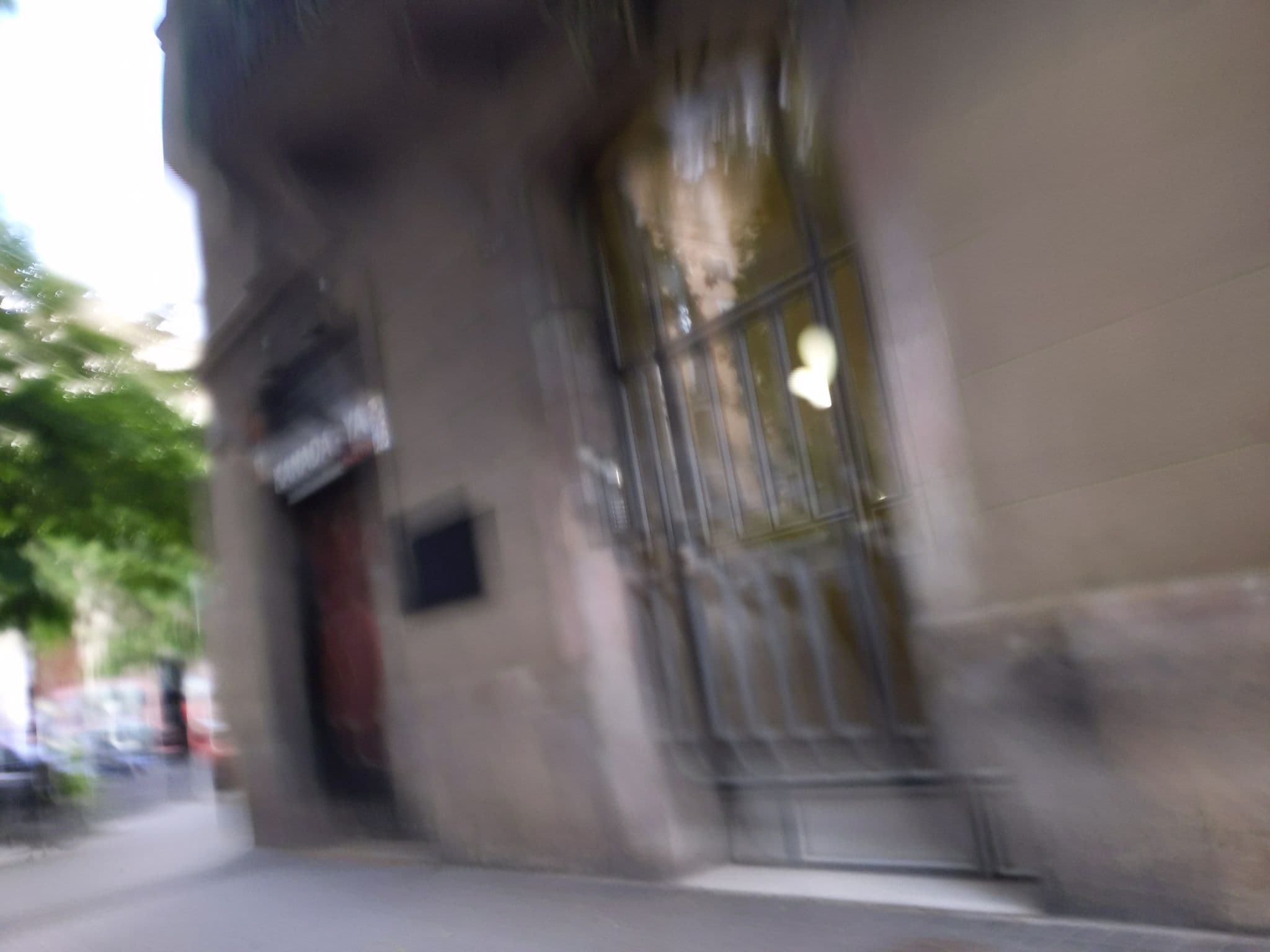 Street view near Hostal Centro, Eixample — © morrocoyvolador (CC BY-SA · Mapillary)