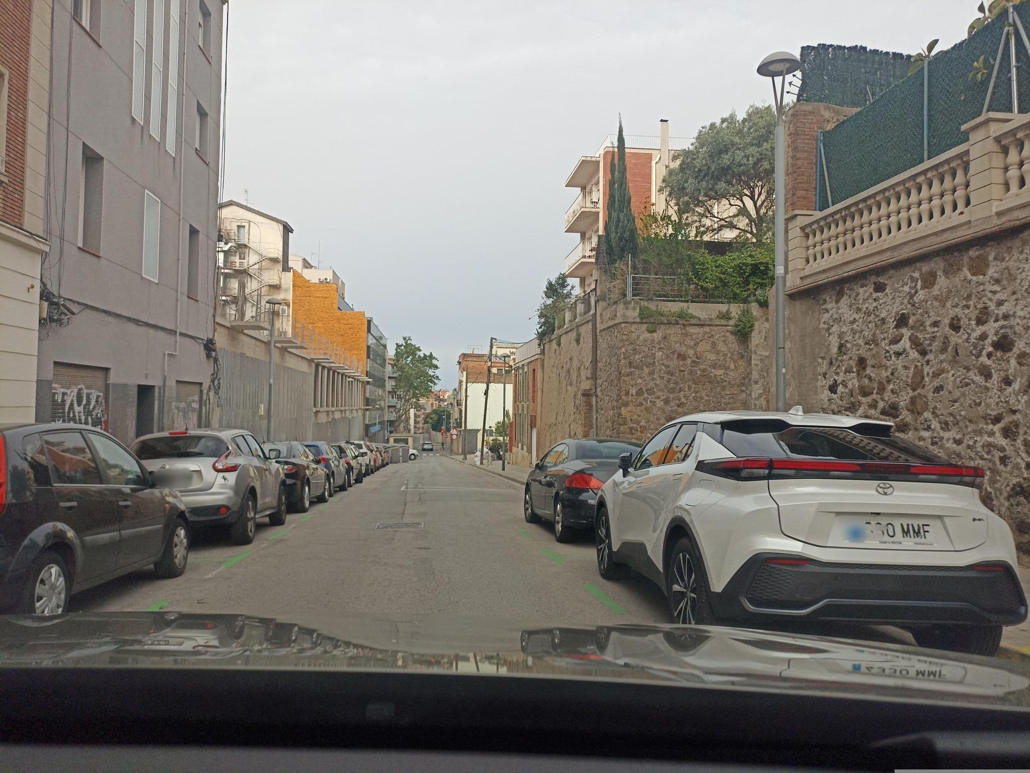 Street view near Apartaments Dirsa Parc Guell, Can Baró — © toniserra (CC BY-SA · Mapillary)