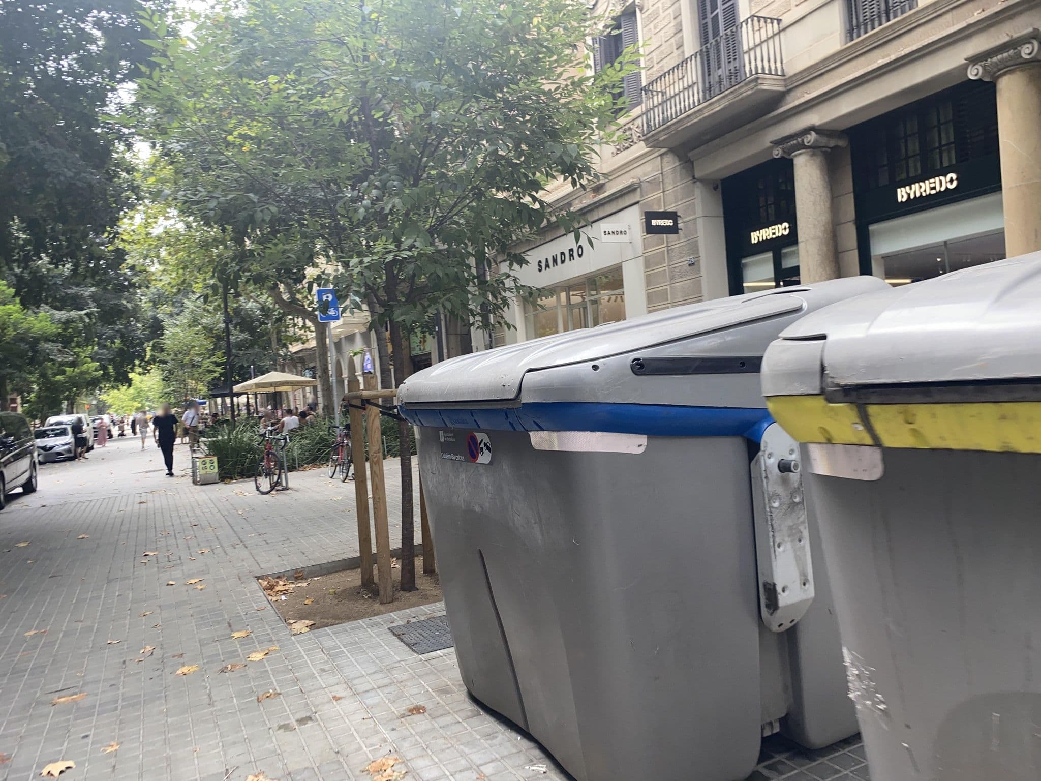 Street view near The White Ferry House, Eixample — © cyclestreets (CC BY-SA · Mapillary)