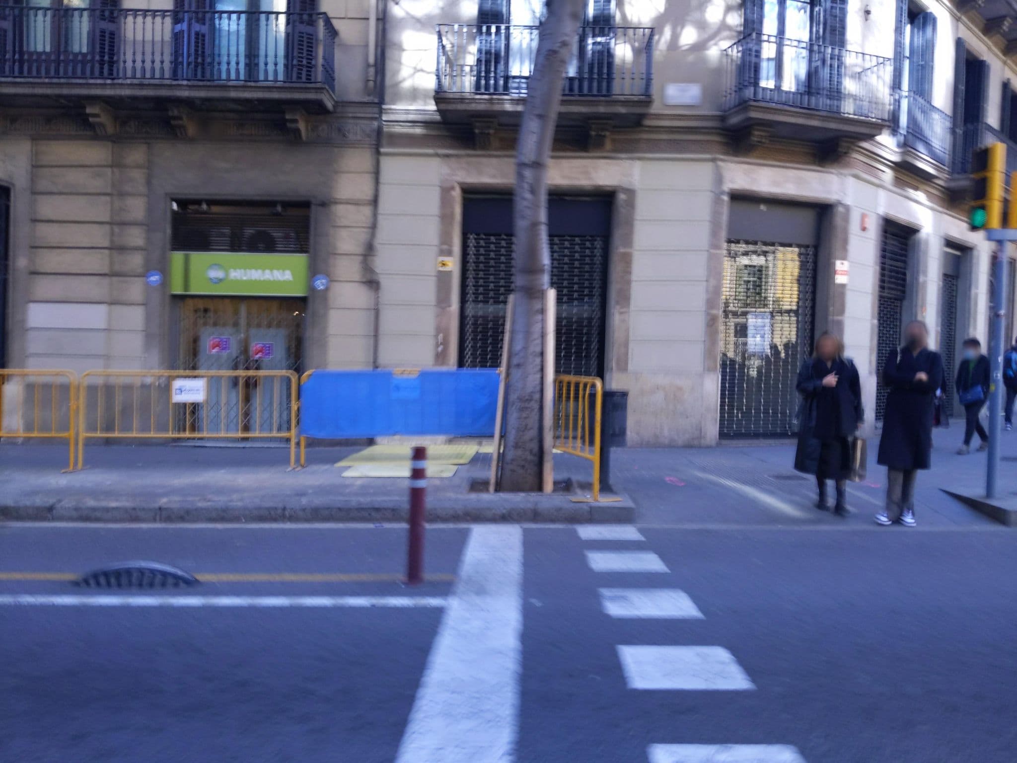 Street view near La Petit Boqueria Butique Hotel, Fort Pienc — © morrocoyvolador (CC BY-SA · Mapillary)