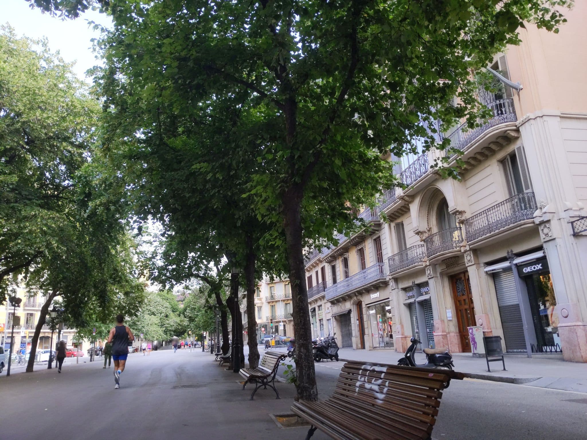 Street view near Hotel Murmuri ****Sup., Barcelona — © morrocoyvolador (CC BY-SA · Mapillary)