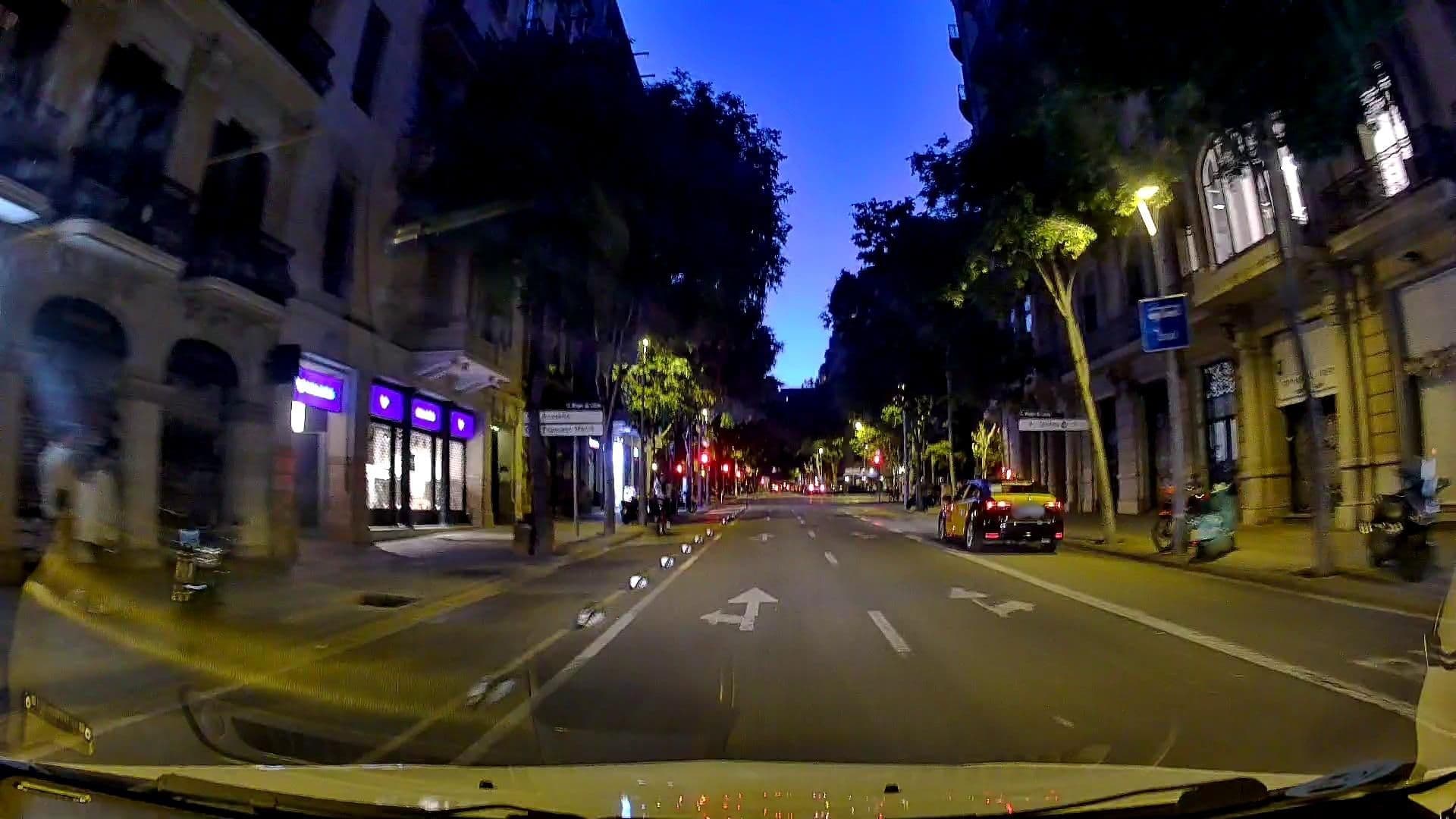 Street view near Casa Mathilda, Dreta de l'Eixample — © m_esp_32 (CC BY-SA · Mapillary)