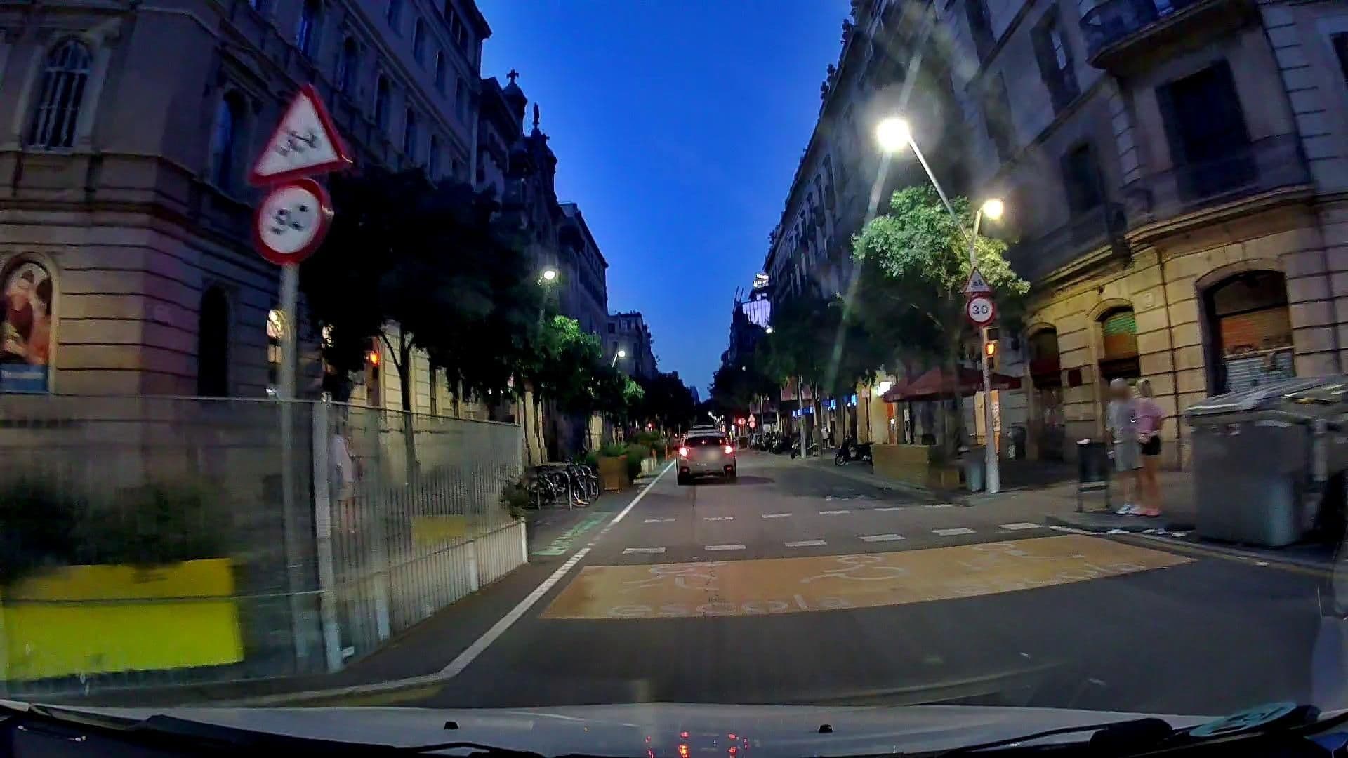 Street view near THE 8 Boutique B&B, Dreta de l'Eixample — © m_esp_32 (CC BY-SA · Mapillary)