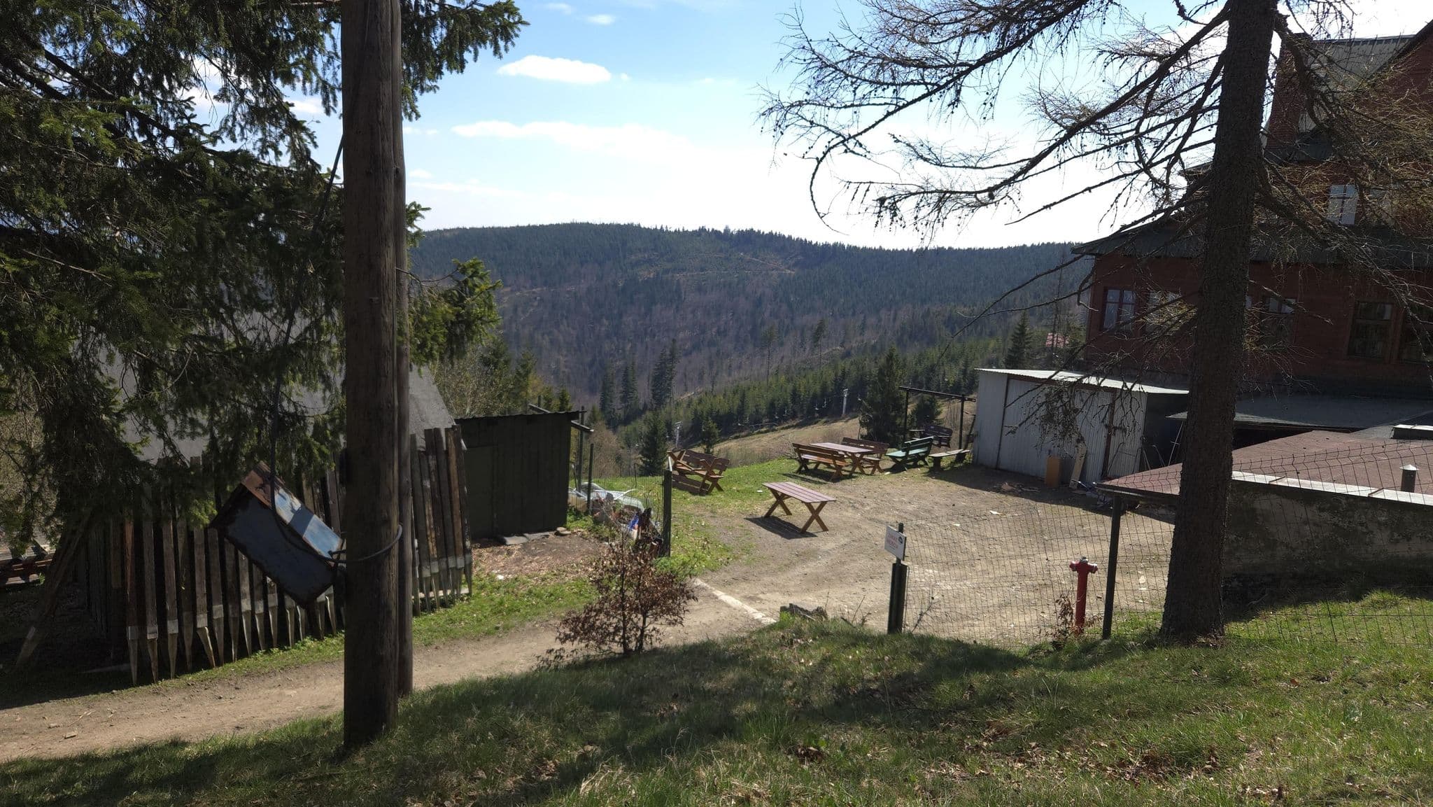 Street view near Schronisko PTTK Stożek, Návsí — © stonoga (CC BY-SA · Mapillary)